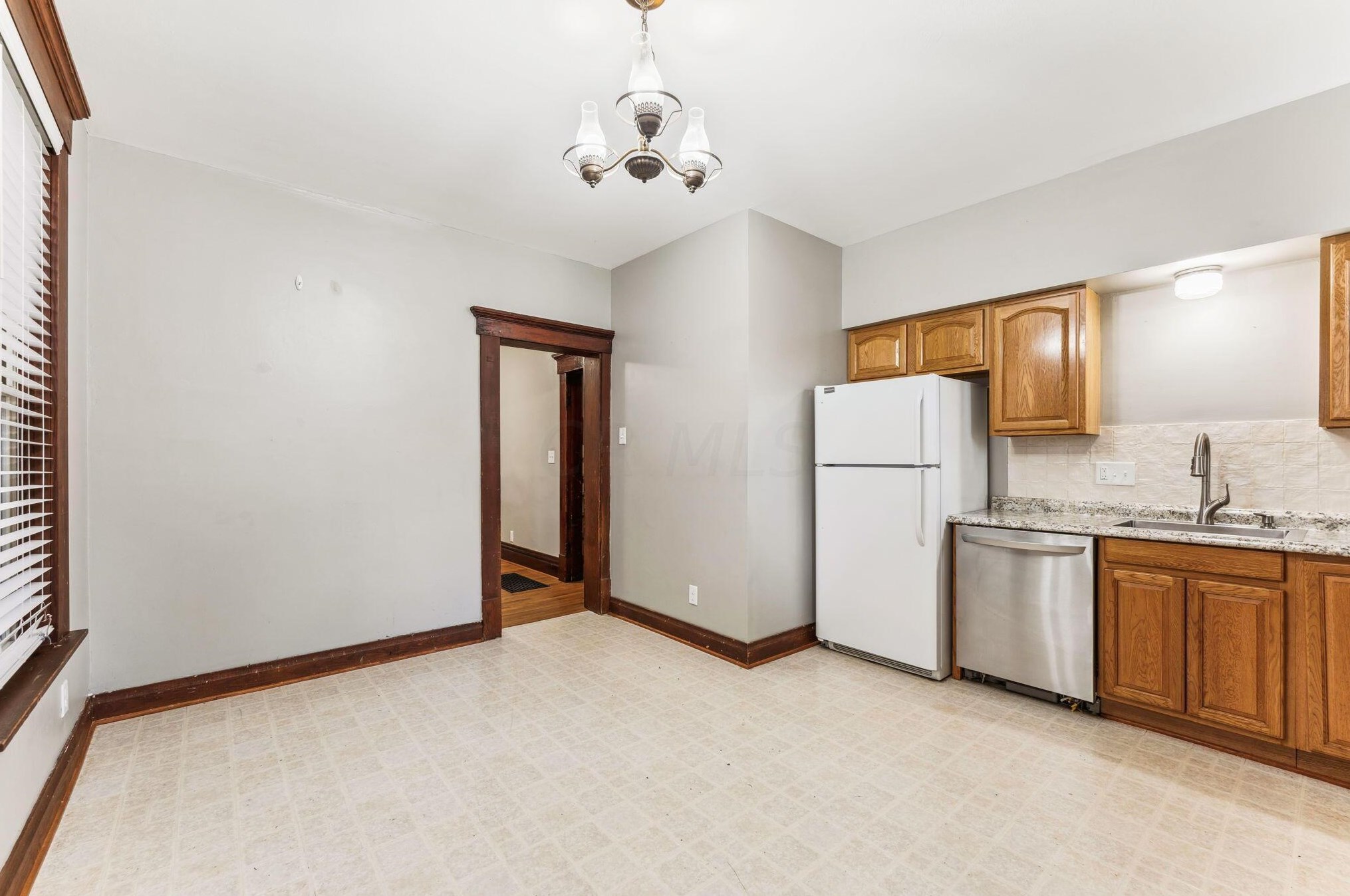 664 9 St, Columbus OH 43215-3972 exterior