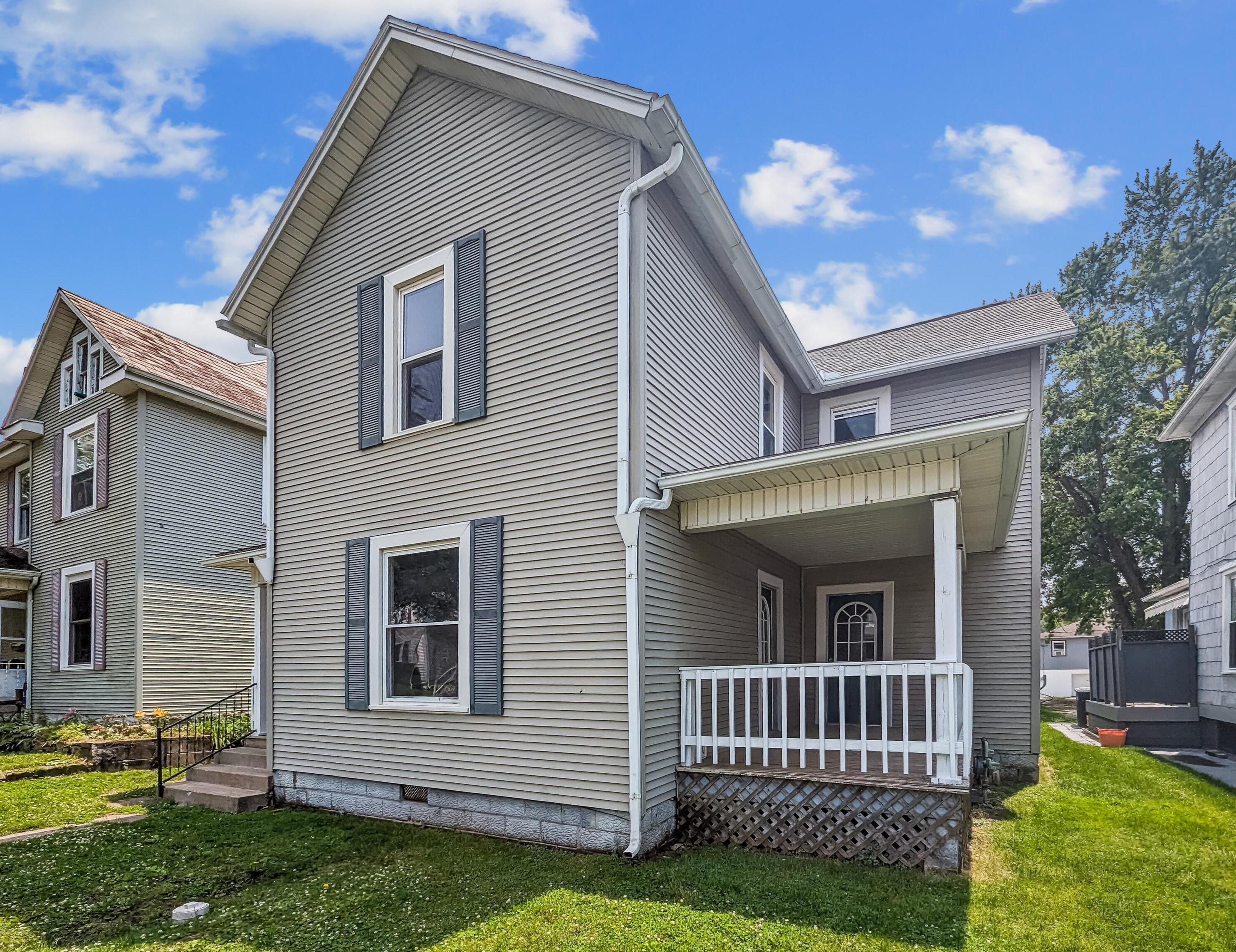 634 E Chestnut St, Lancaster, OH 43130