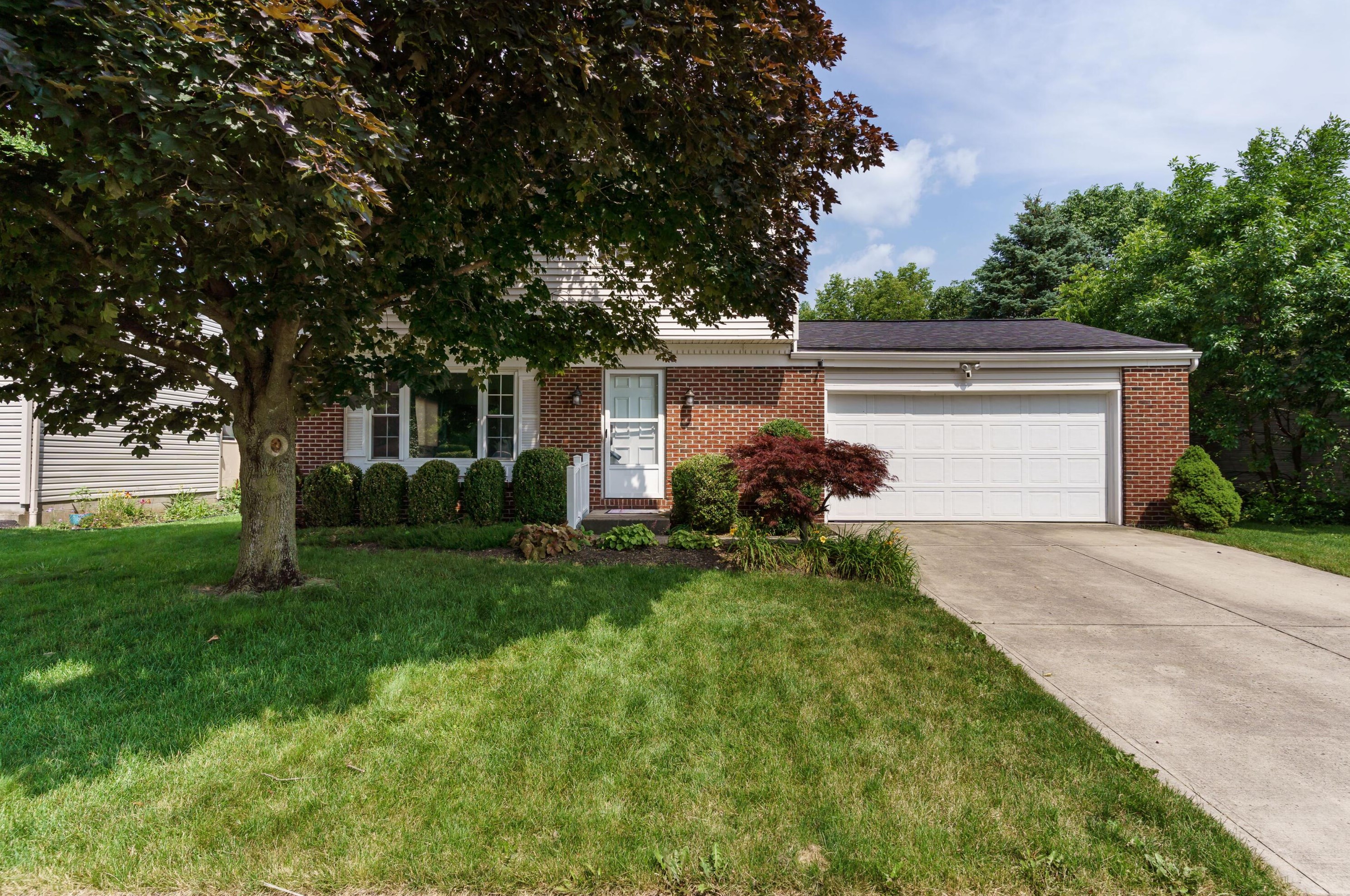 2076 Steffi Dr, Hilliard, OH 43026