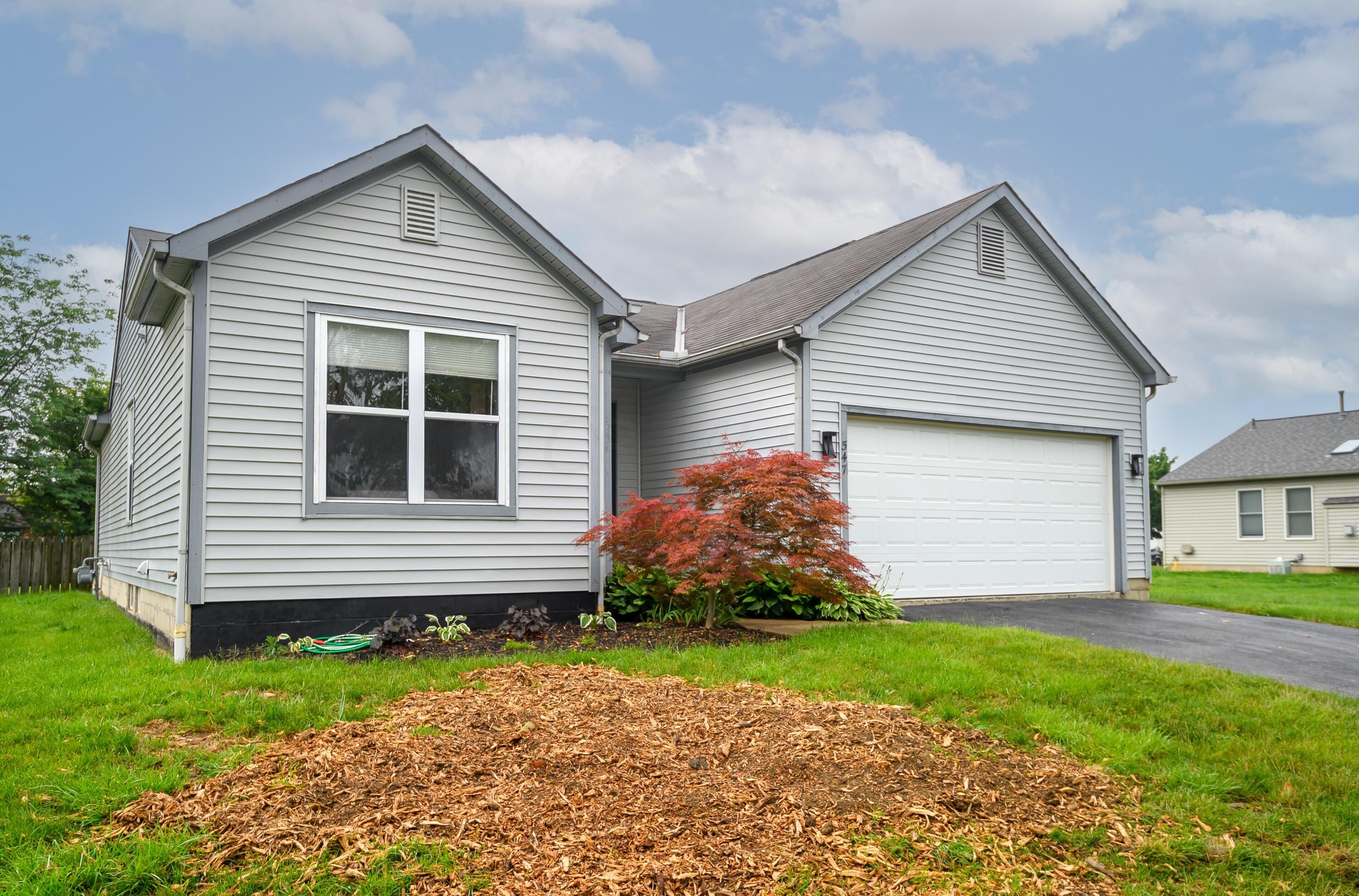 547 Carson Farms Blvd, Delaware OH  43015-2232 exterior
