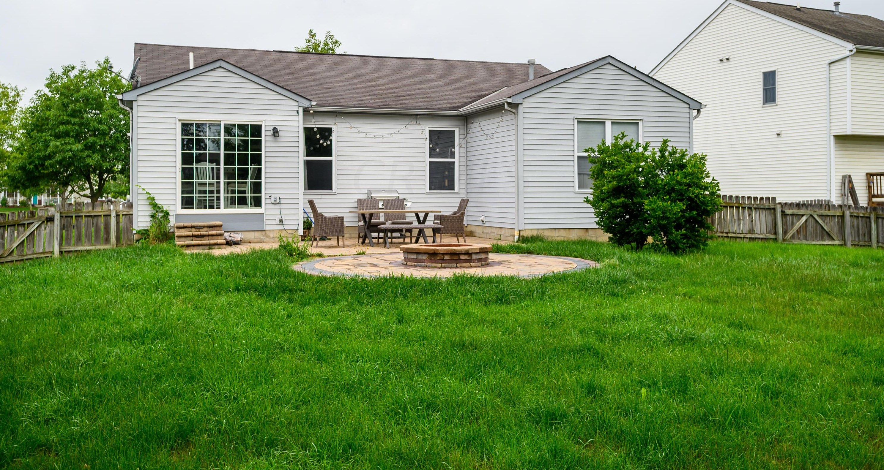 547 Carson Farms Blvd, Delaware OH  43015-2232 exterior