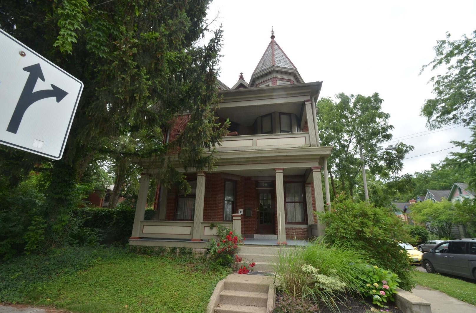 299 W 5th Ave, Columbus, OH 43201