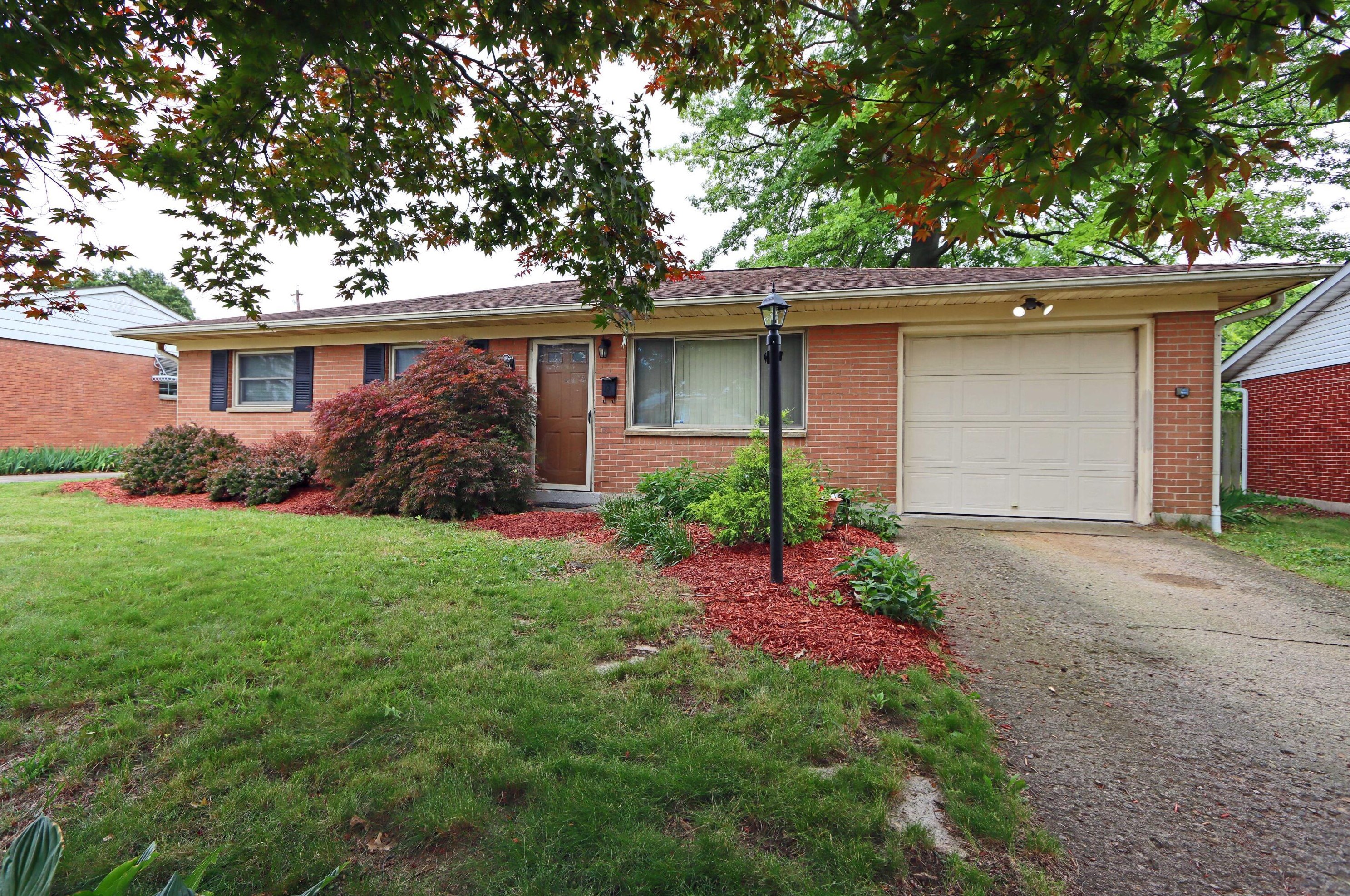 1170 Norman Dr, Columbus, OH 43227-1484