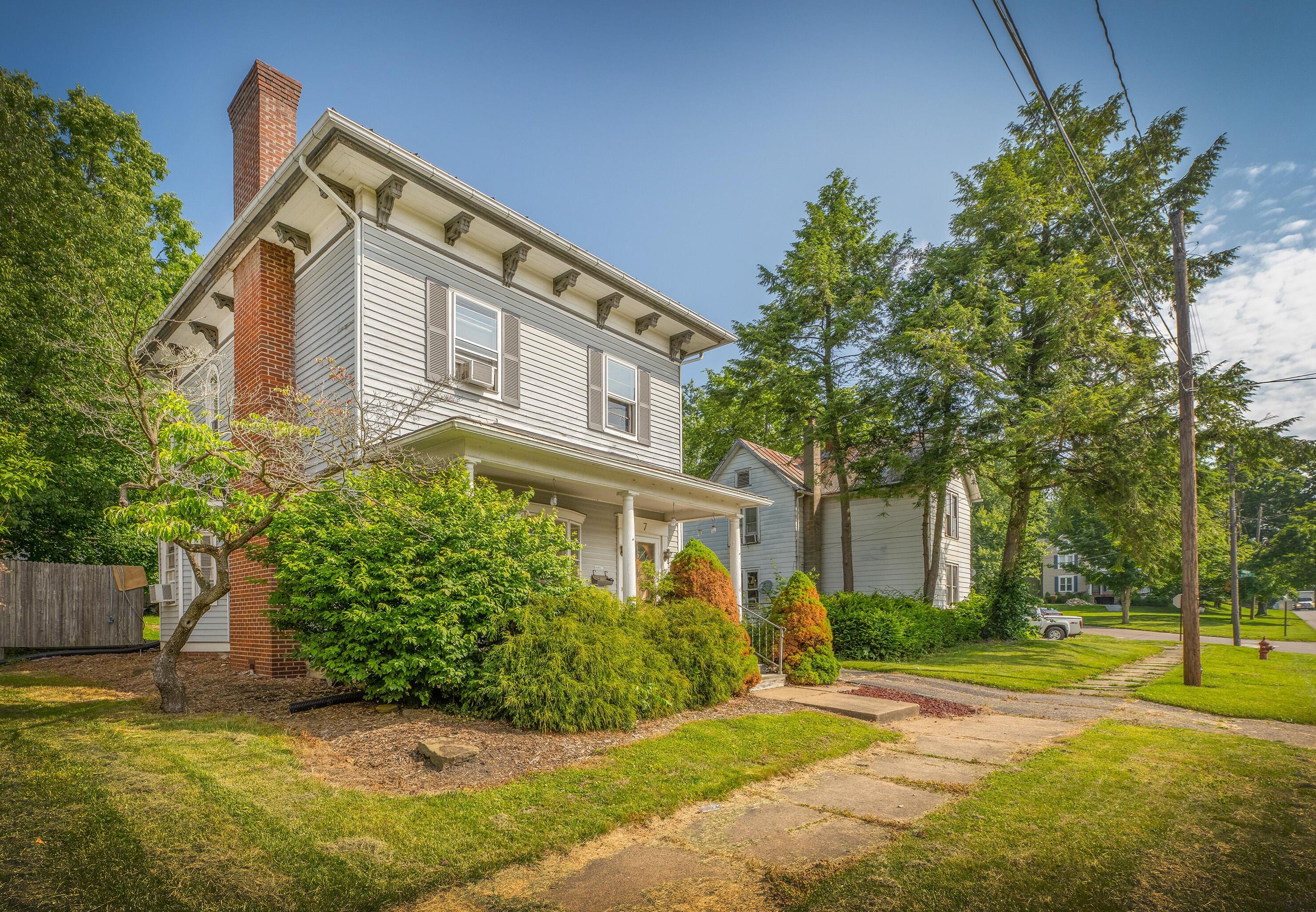 7 Wooster Rd, Mount Vernon, OH 43050