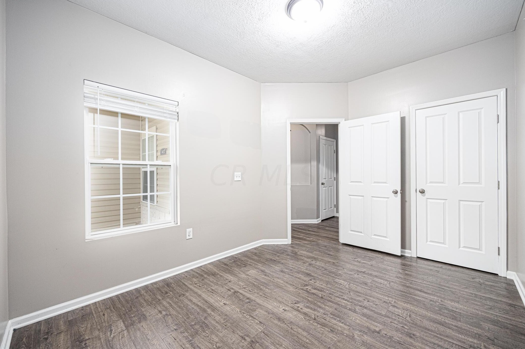 1417 Carylake Cir, Columbus OH  43240-4075 exterior