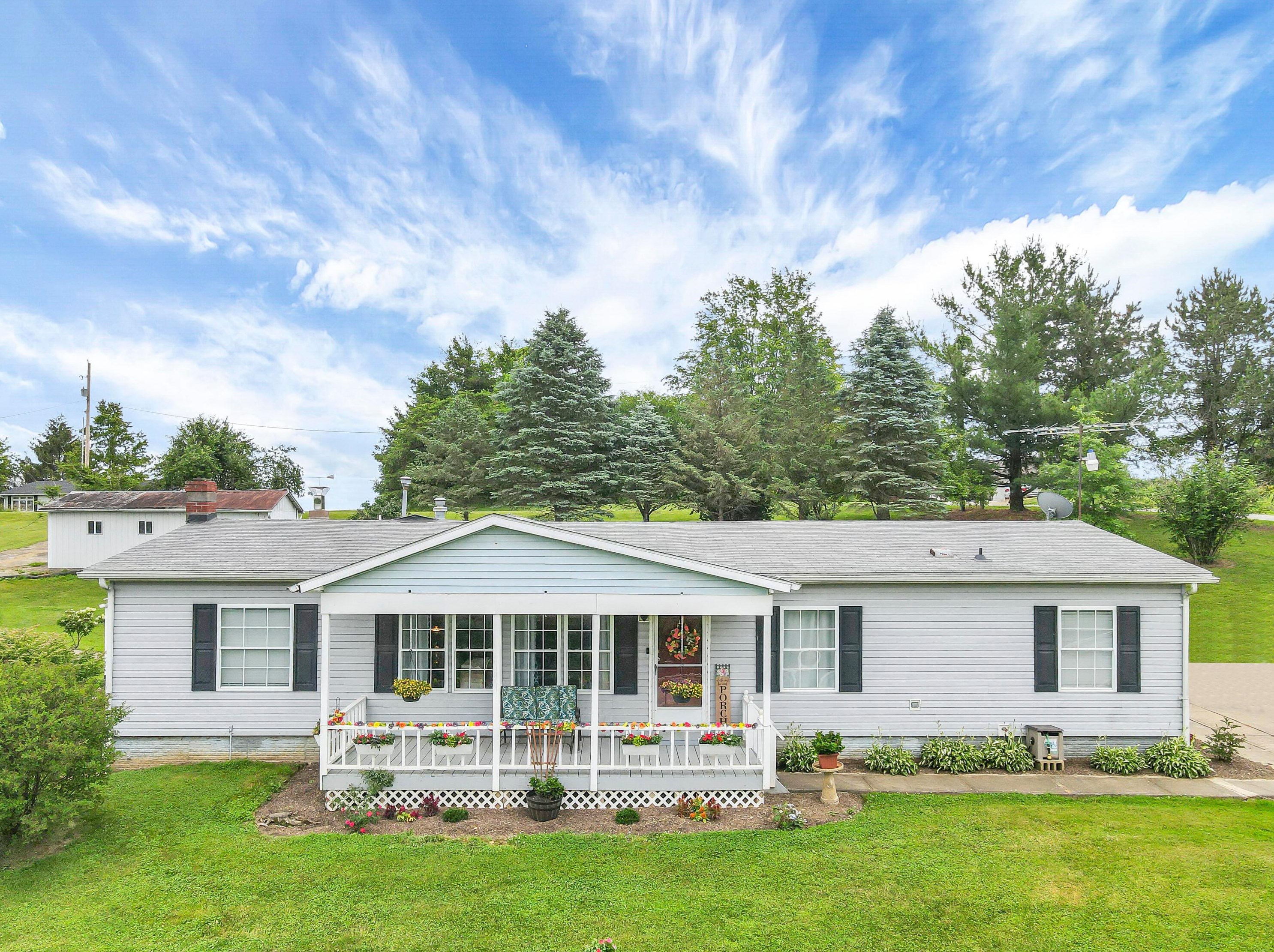 2070 Township Rd 45, Somerset, OH 43783