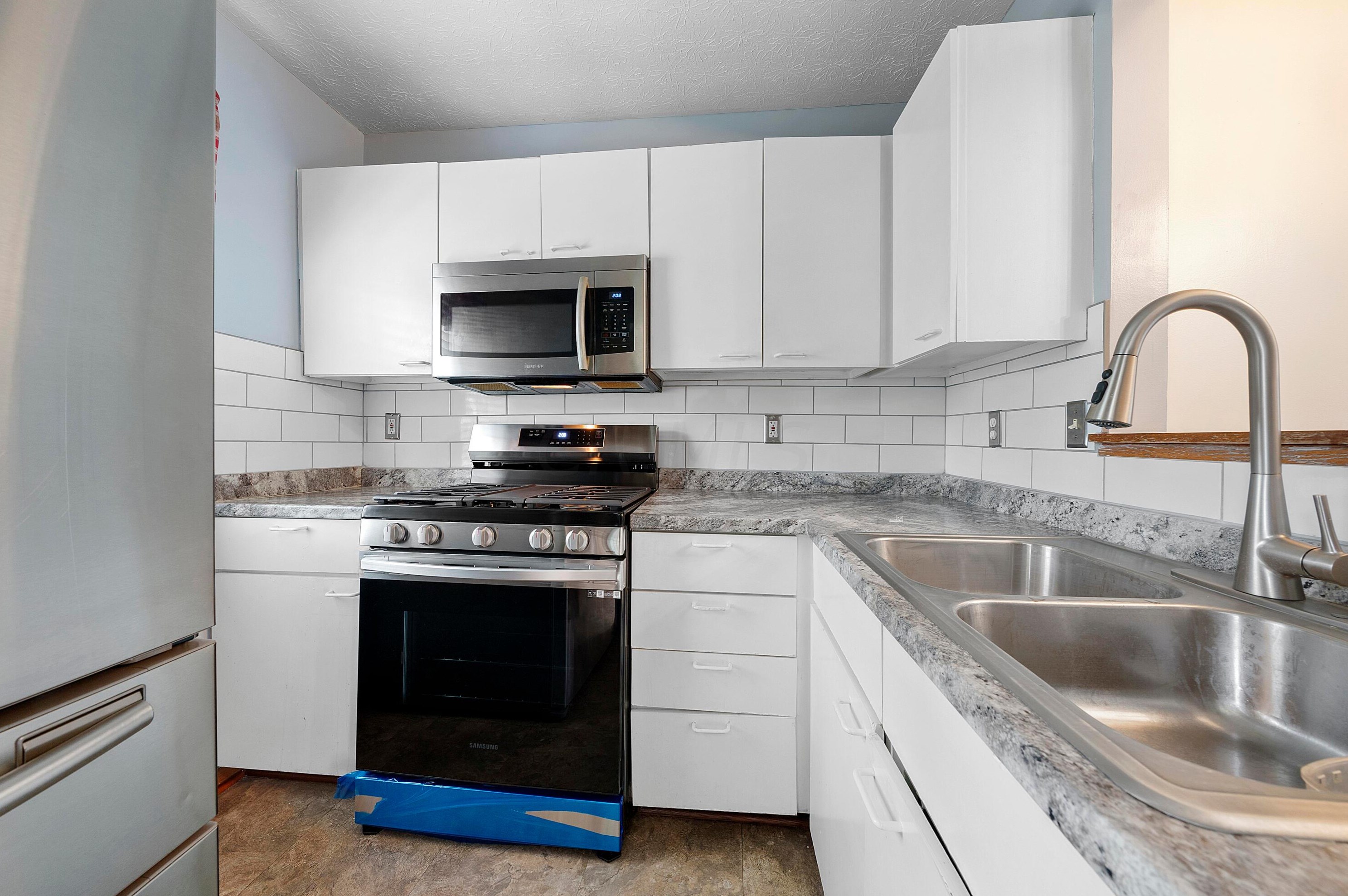 1722 Messner Dr, Hilliard, OH 43026-8219