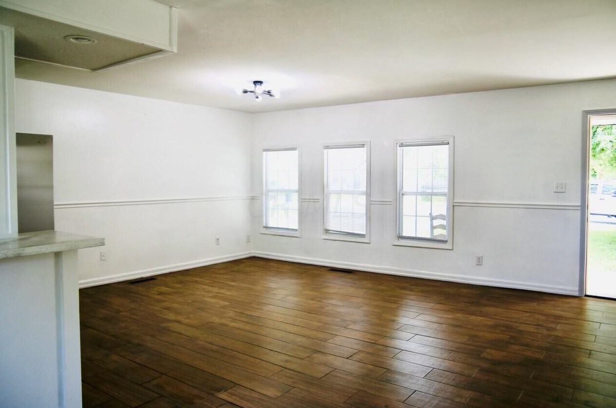 5238 Crescent Ct, Hilliard, OH 43026-1015
