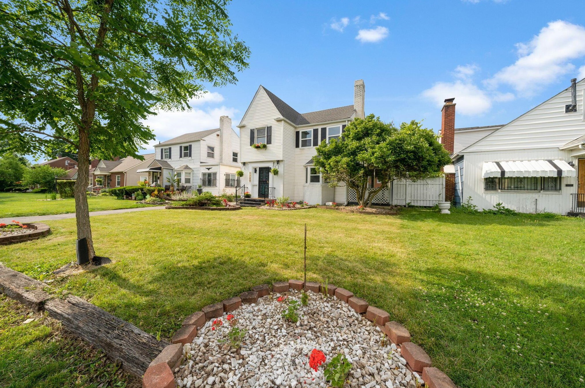 1790 Bide A Wee Park Ave, Columbus OH  43205-3039 exterior