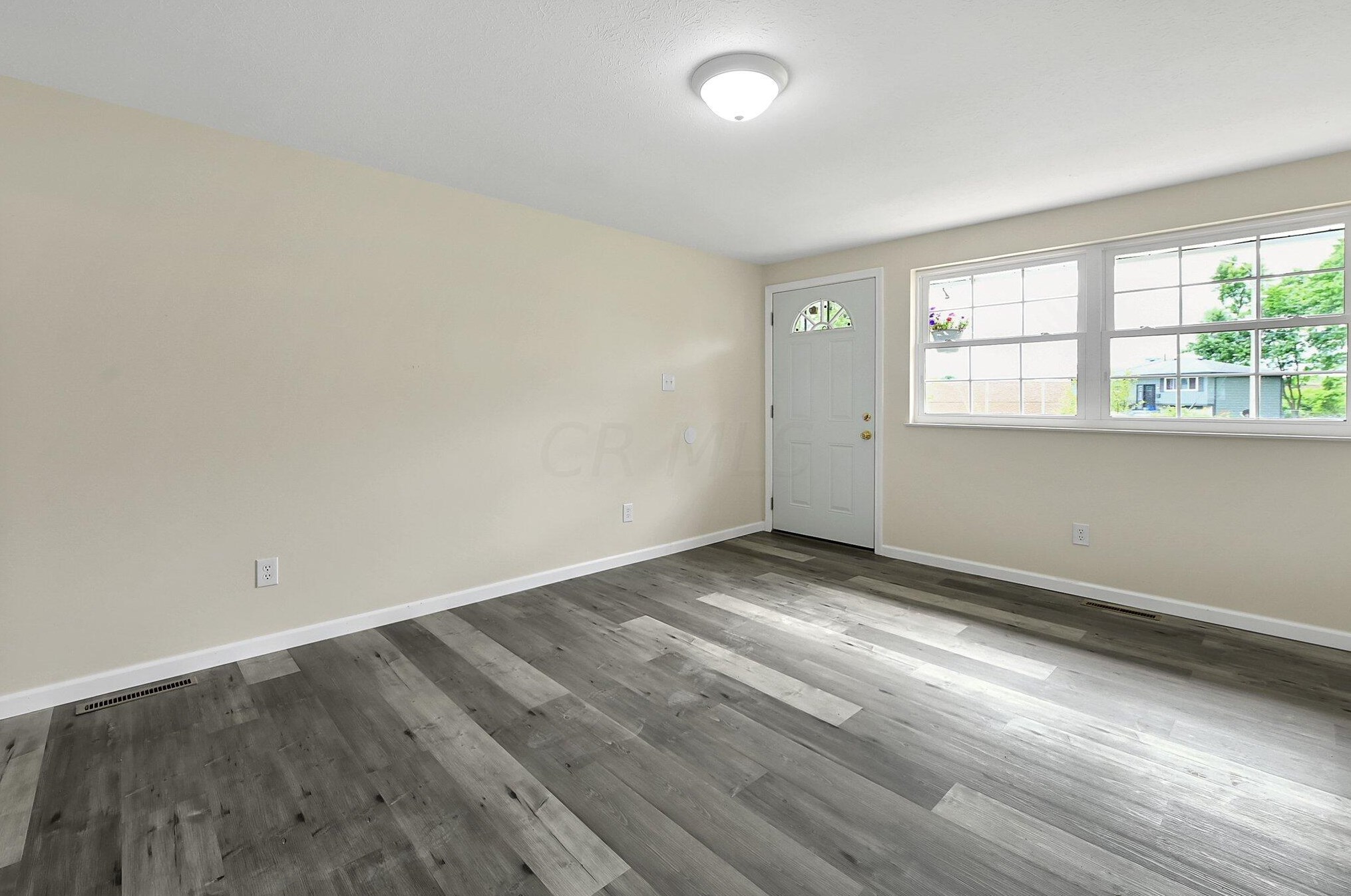 1890 Zettler Rd, Columbus OH  43227-3457 exterior