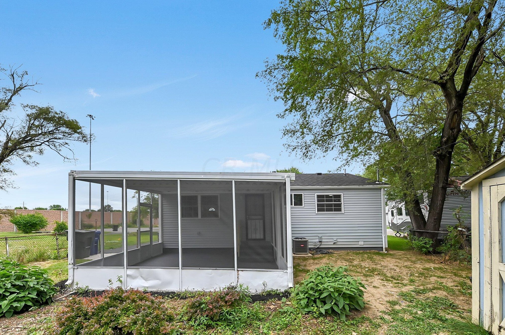 1890 Zettler Rd, Columbus OH  43227-3457 exterior