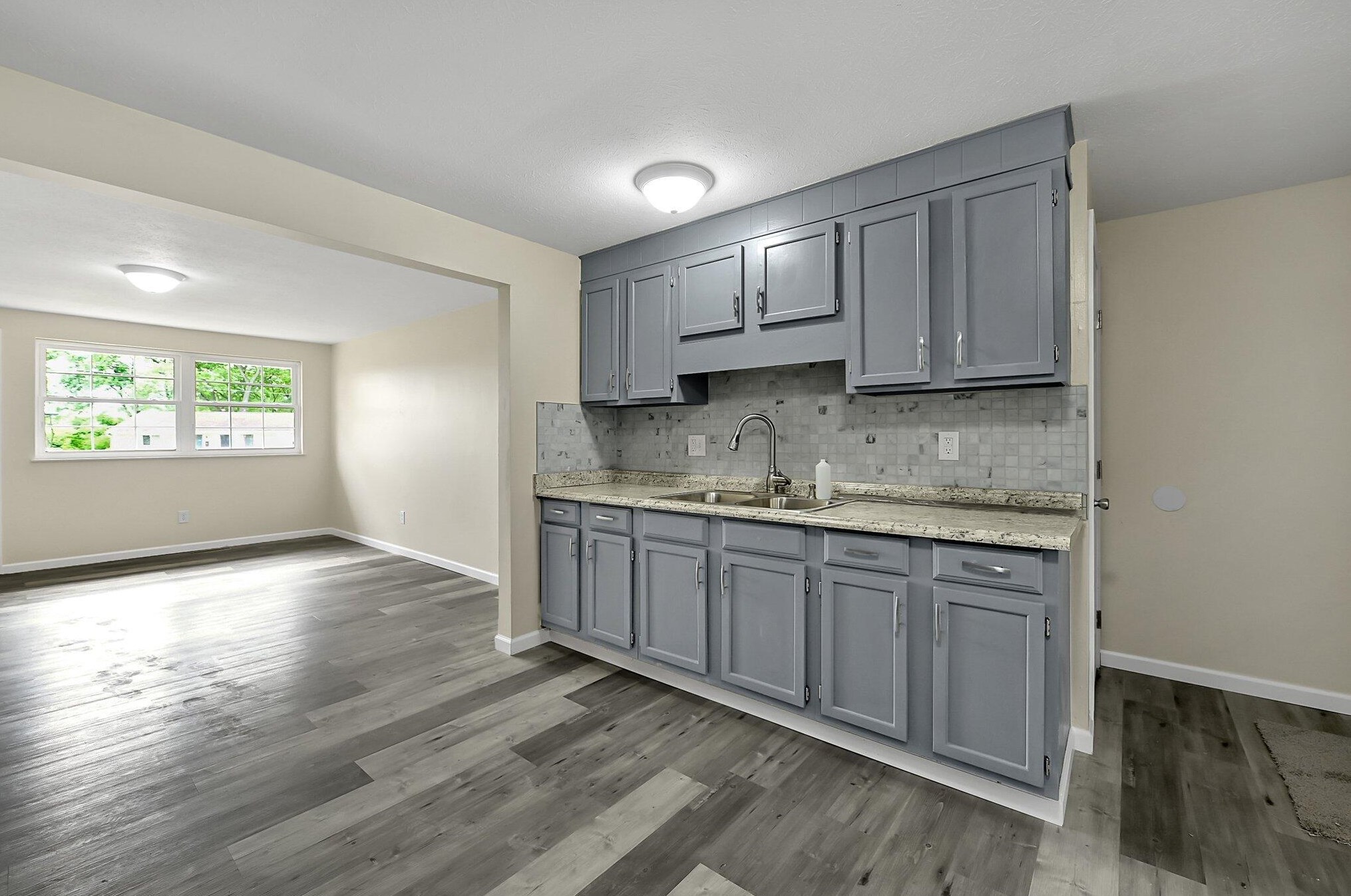 1890 Zettler Rd, Columbus OH  43227-3457 exterior