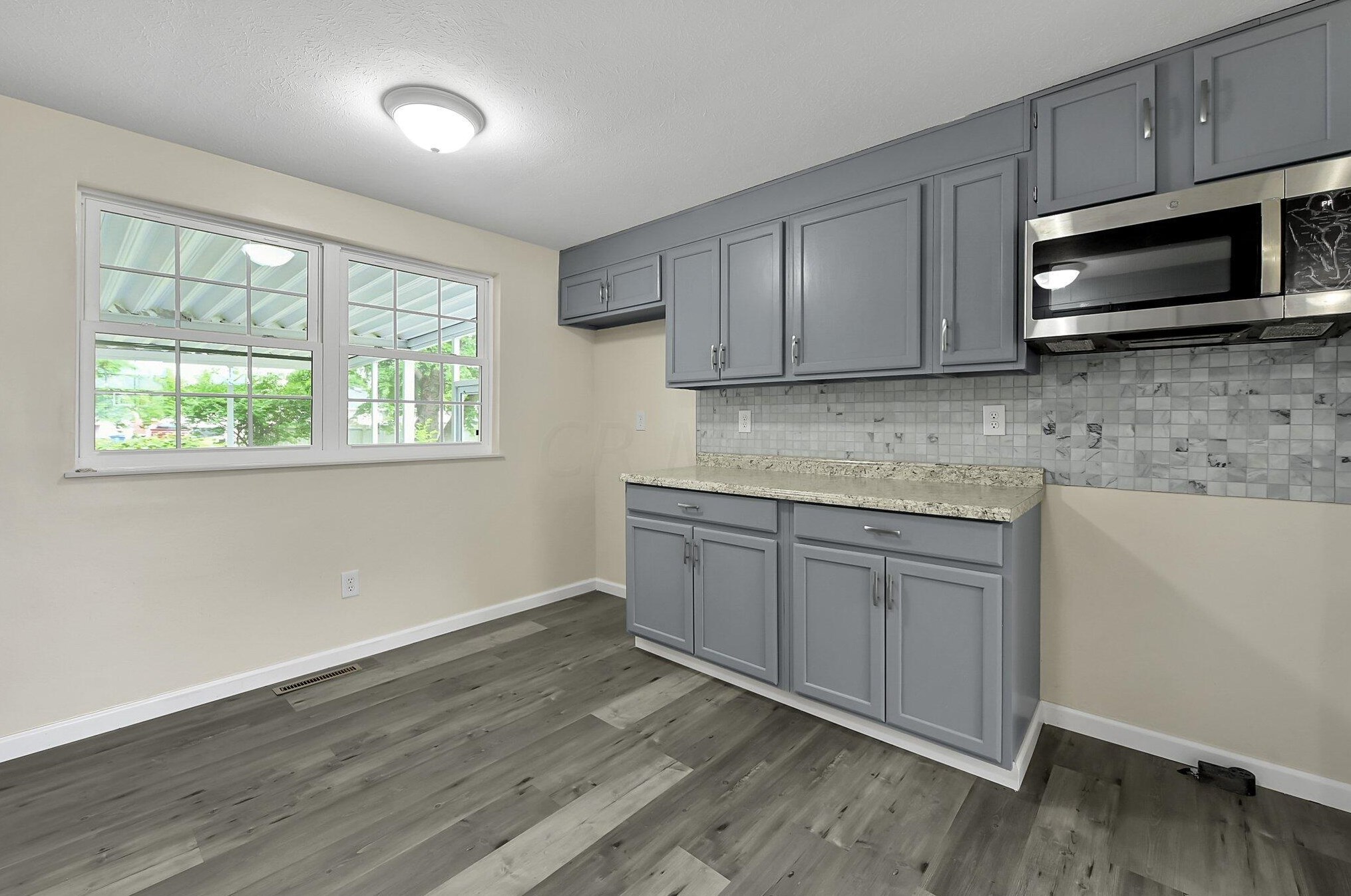 1890 Zettler Rd, Columbus OH  43227-3457 exterior