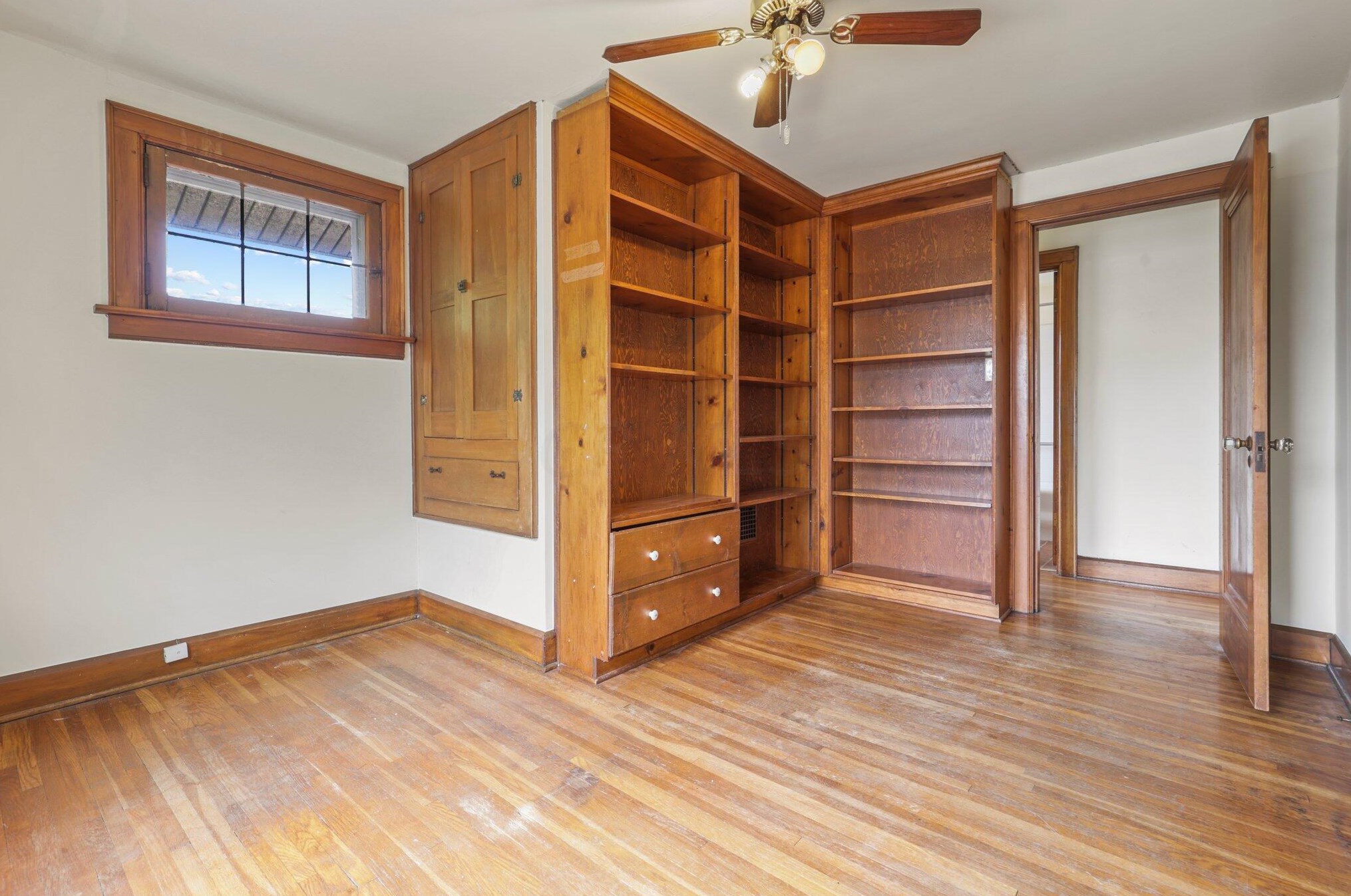 1051 Virginia Ave, Columbus OH 43212-3565 exterior