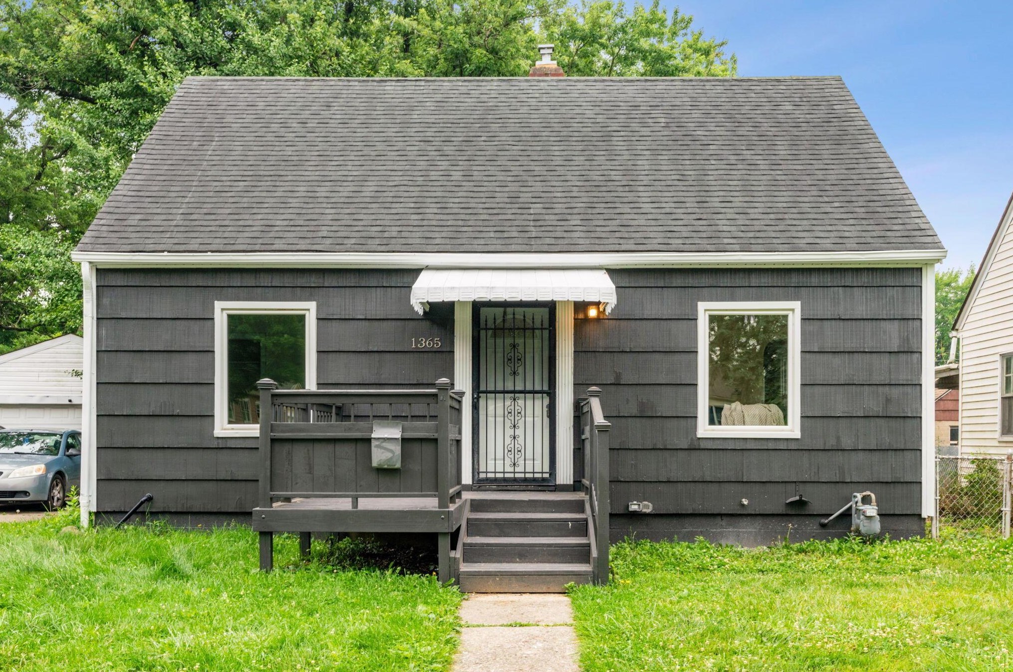 1365 Melrose Ave, Columbus, OH 43224-4225