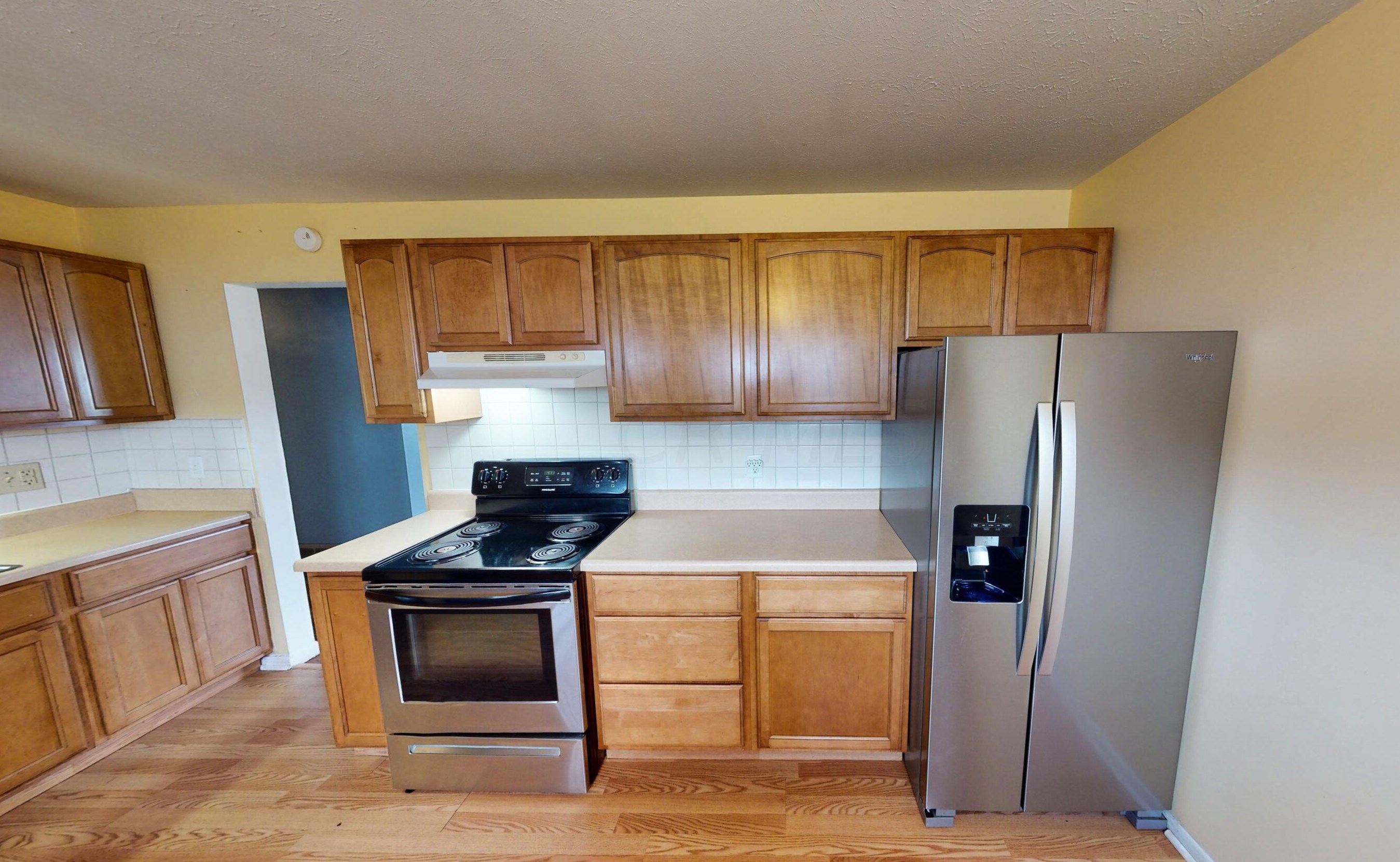 825 Higbee Dr, Columbus OH 43207 exterior