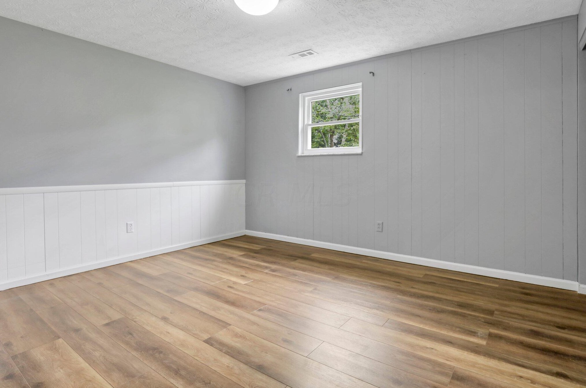 5419 Aqua St, Columbus OH  43229-3915 exterior