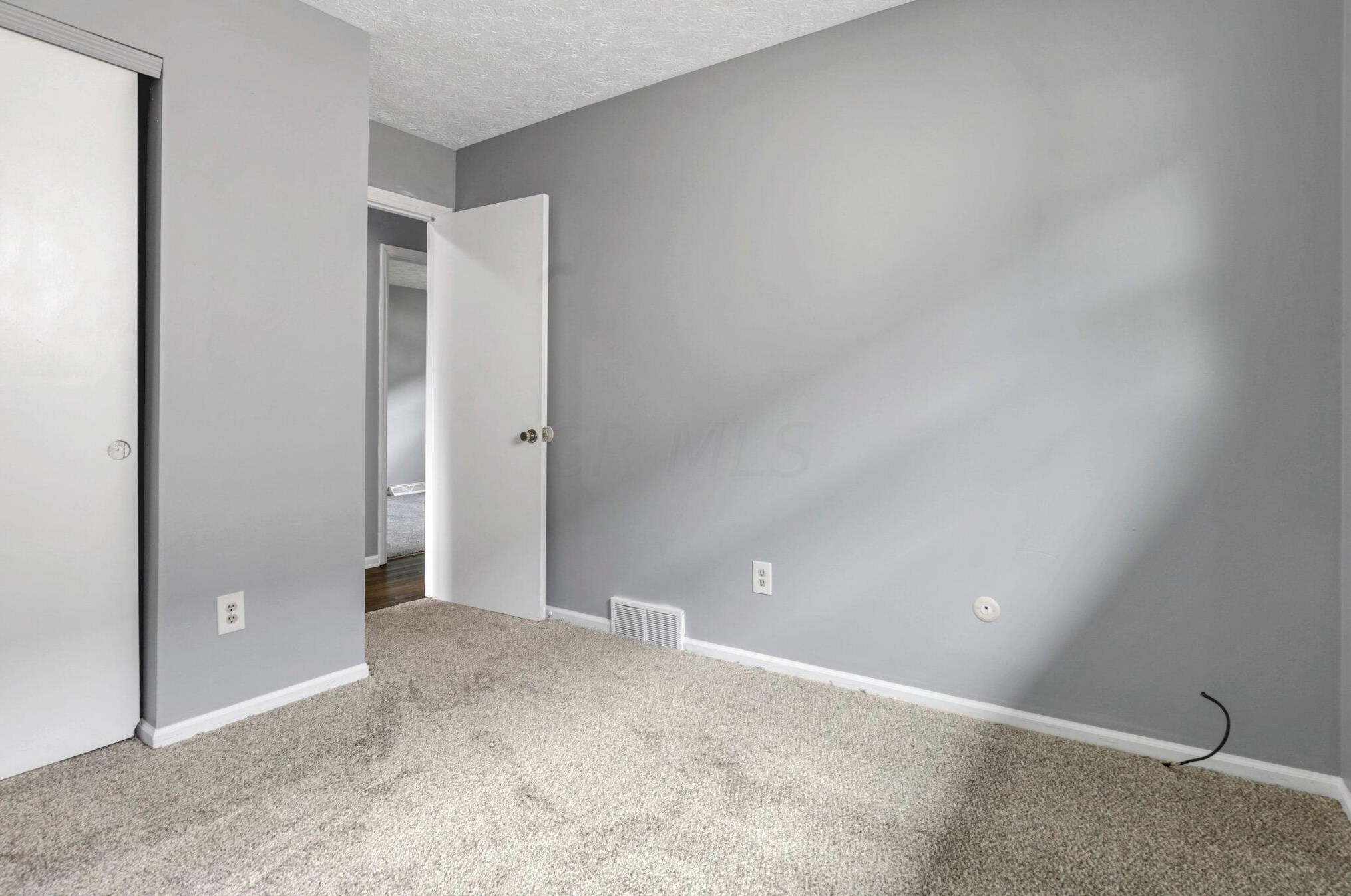 5419 Aqua St, Columbus OH  43229-3915 exterior