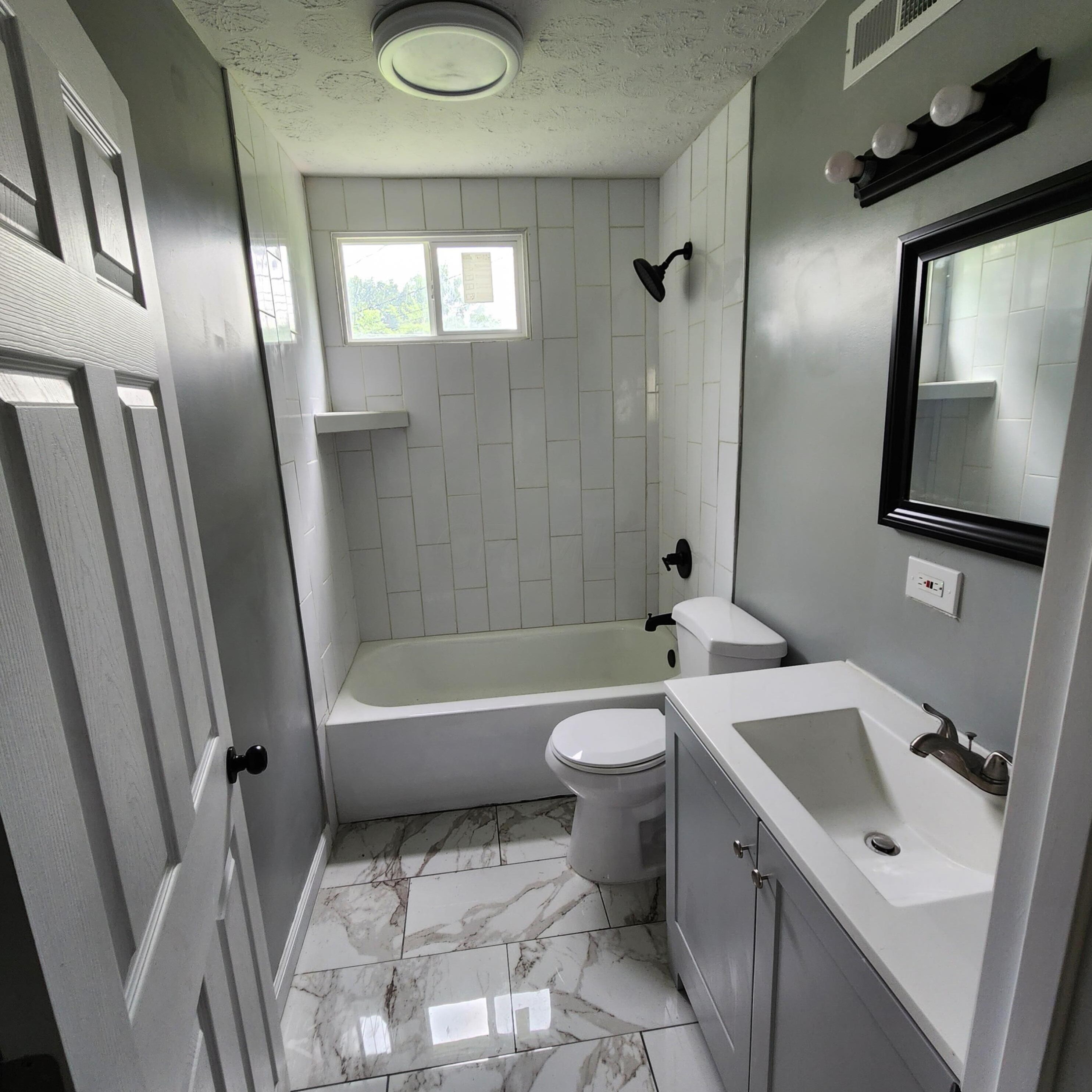 3001 12th Ave, Columbus OH  43219-5707 exterior