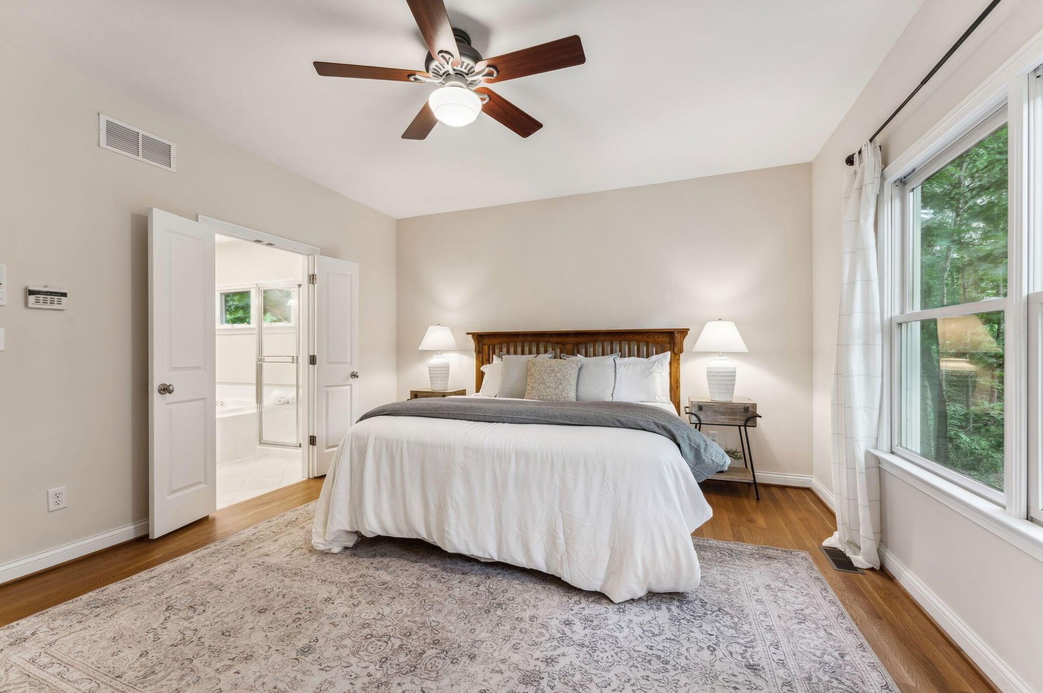 2781 Edgewood Rd, Columbus OH 43220-4517 exterior