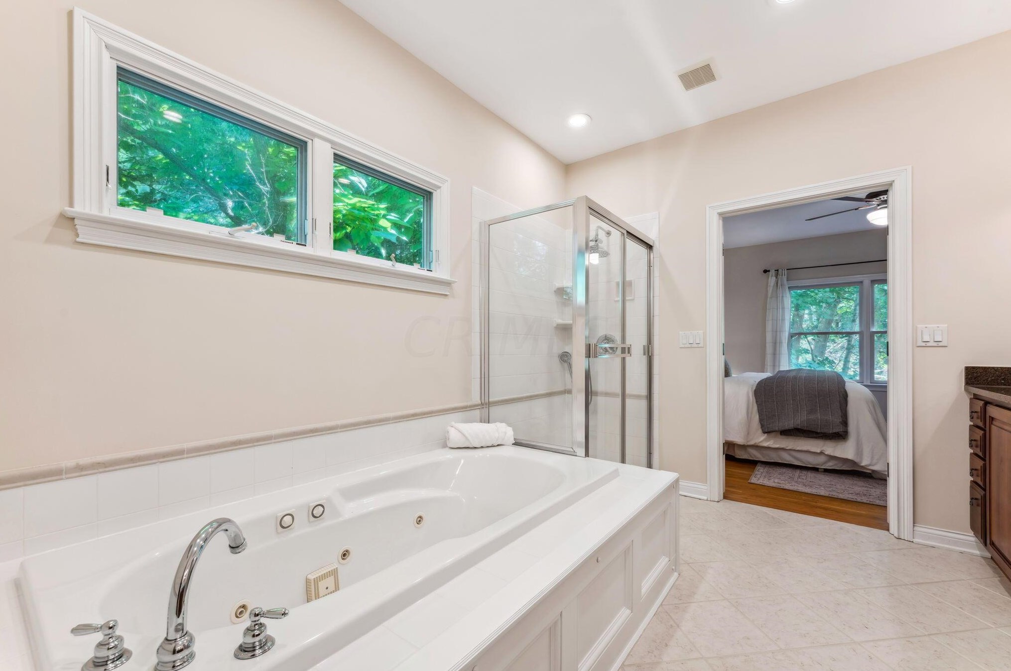 2781 Edgewood Rd, Columbus OH 43220-4517 exterior