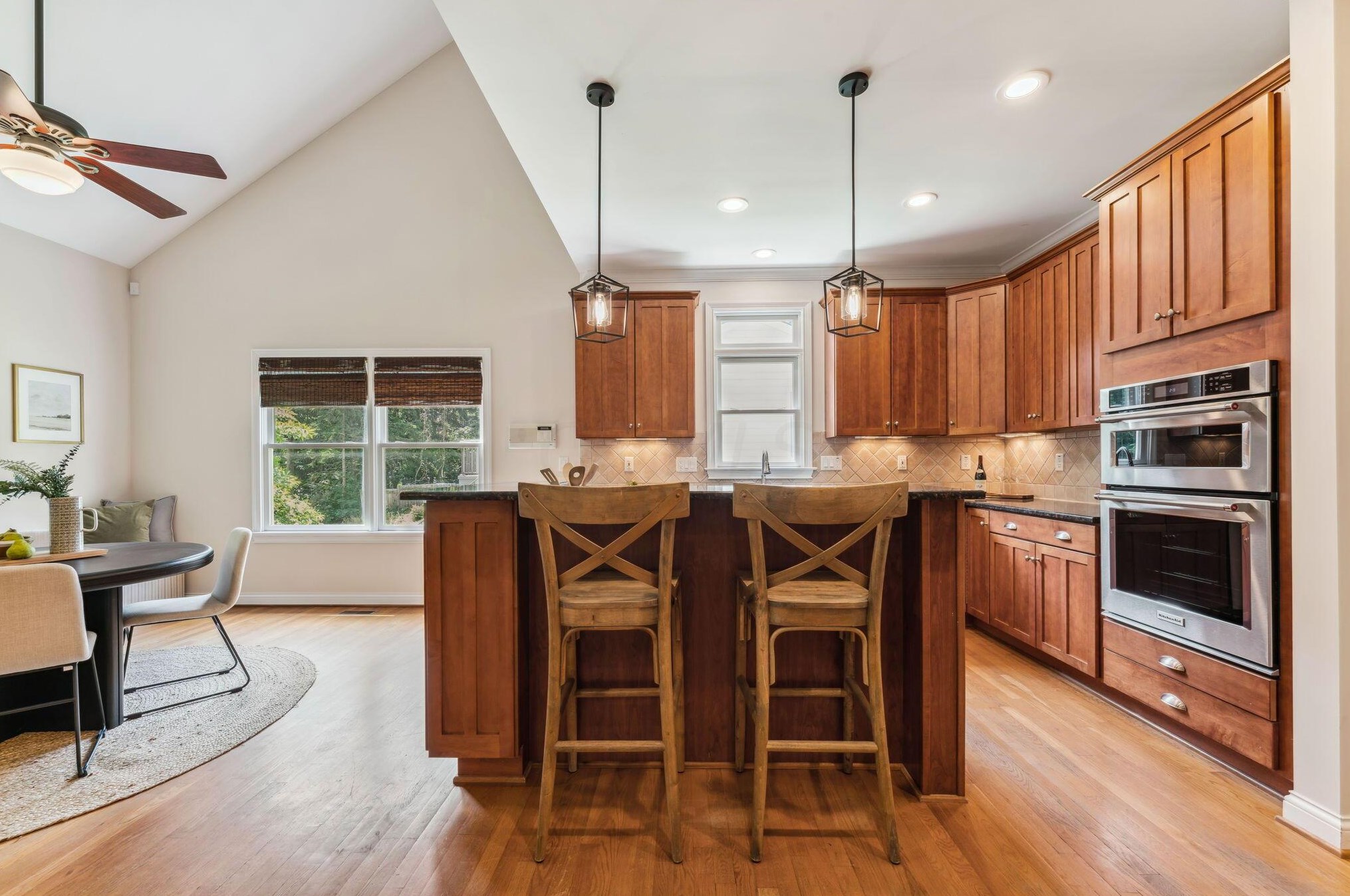 2781 Edgewood Rd, Columbus OH 43220-4517 exterior