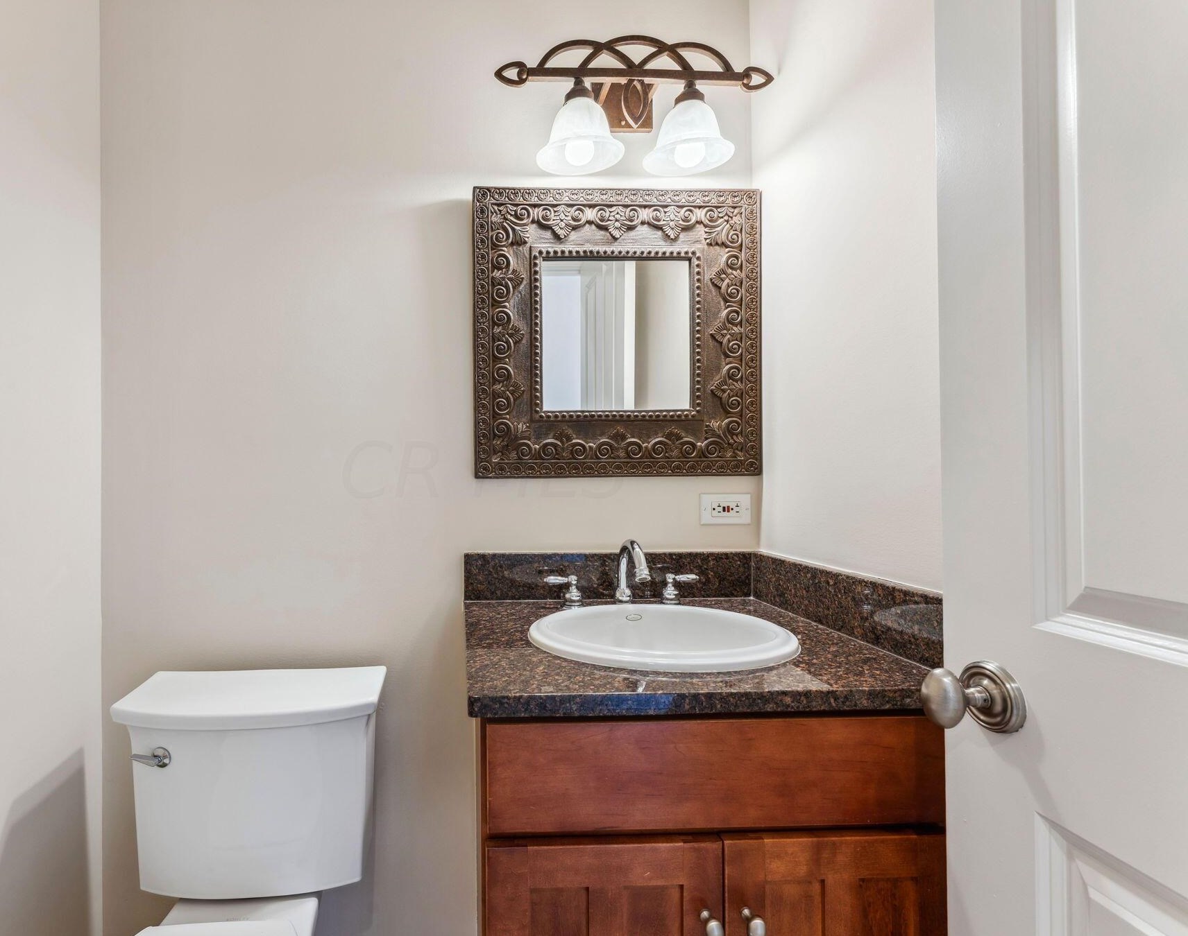 2781 Edgewood Rd, Columbus OH 43220-4517 exterior