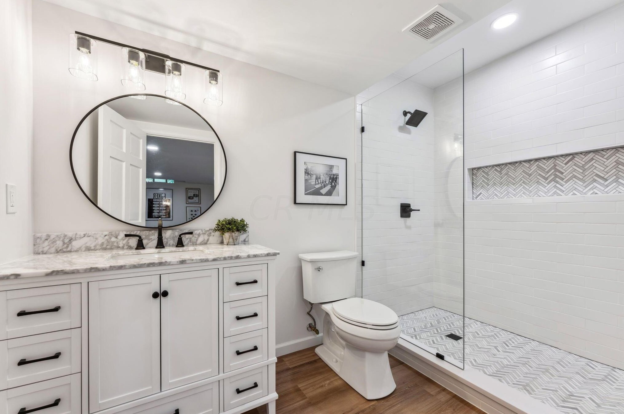 2781 Edgewood Rd, Columbus OH 43220-4517 exterior