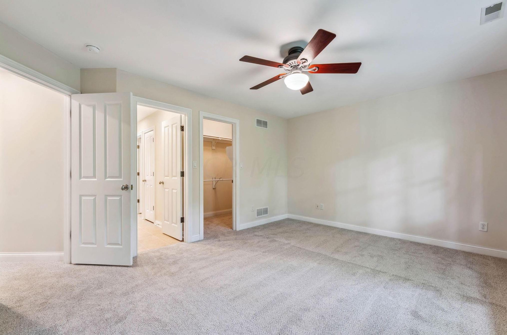 2781 Edgewood Rd, Columbus OH 43220-4517 exterior