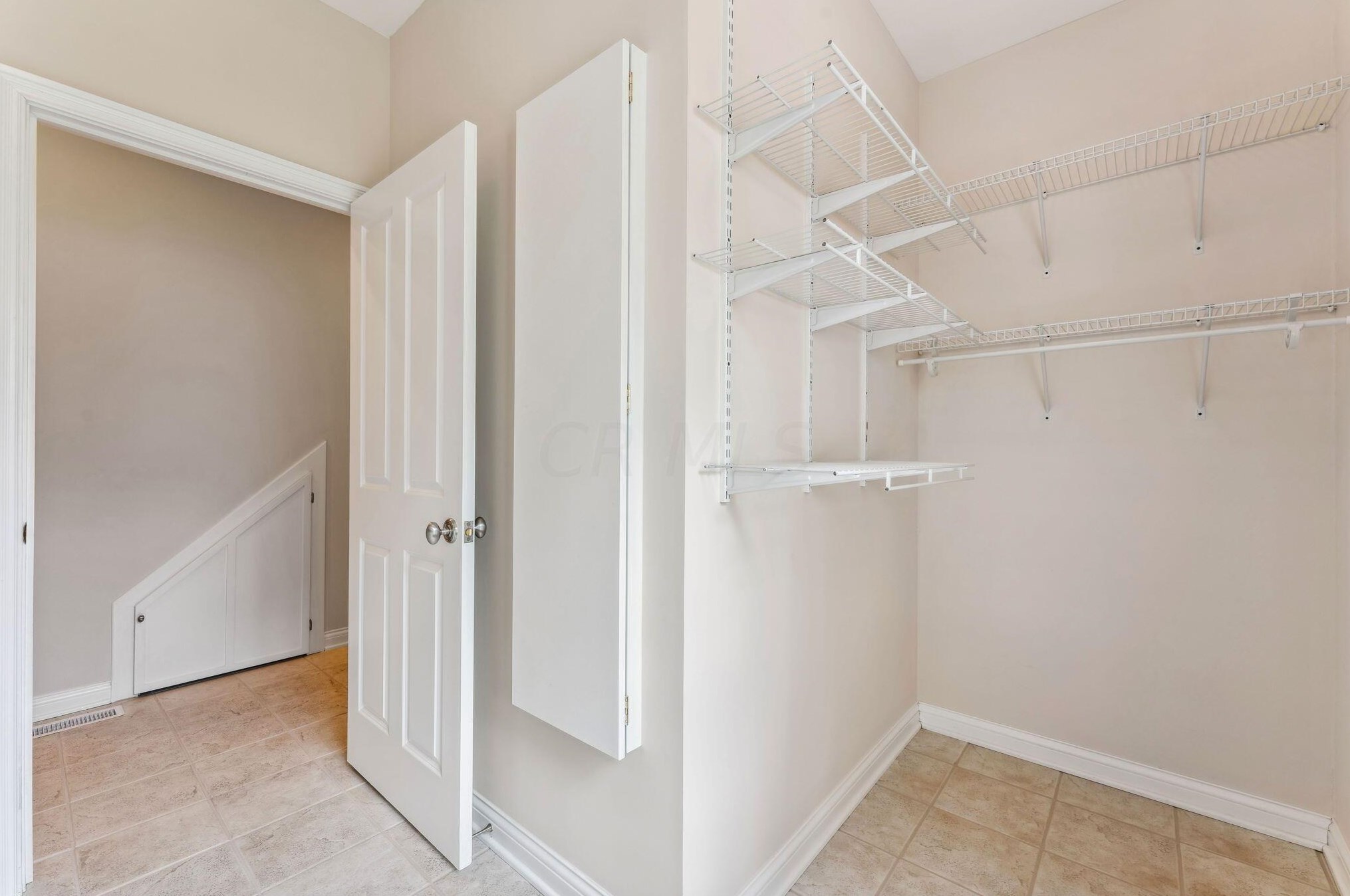 2781 Edgewood Rd, Columbus OH 43220-4517 exterior