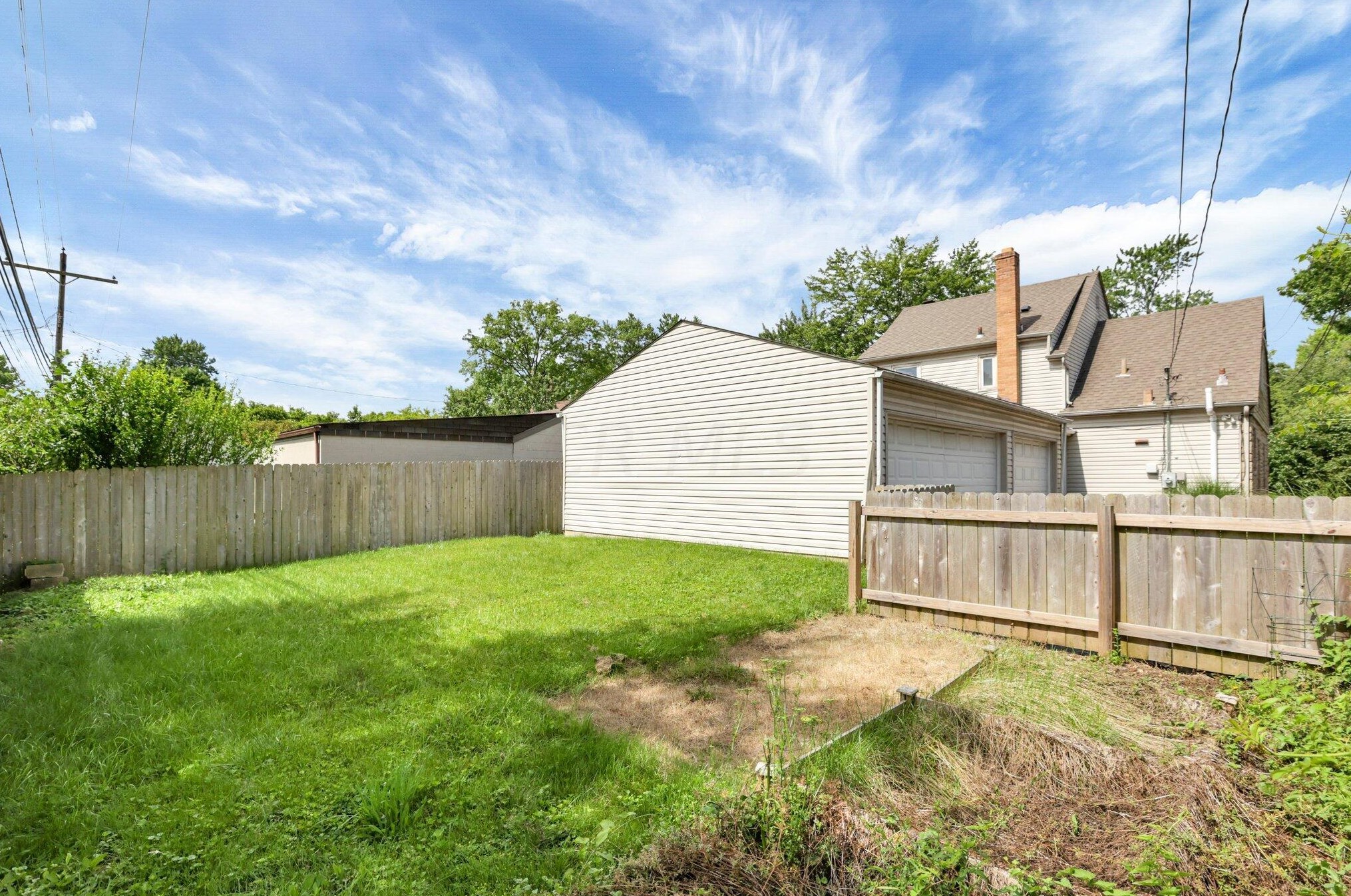 80 Edgevale Rd, Columbus OH 43221-1215 exterior