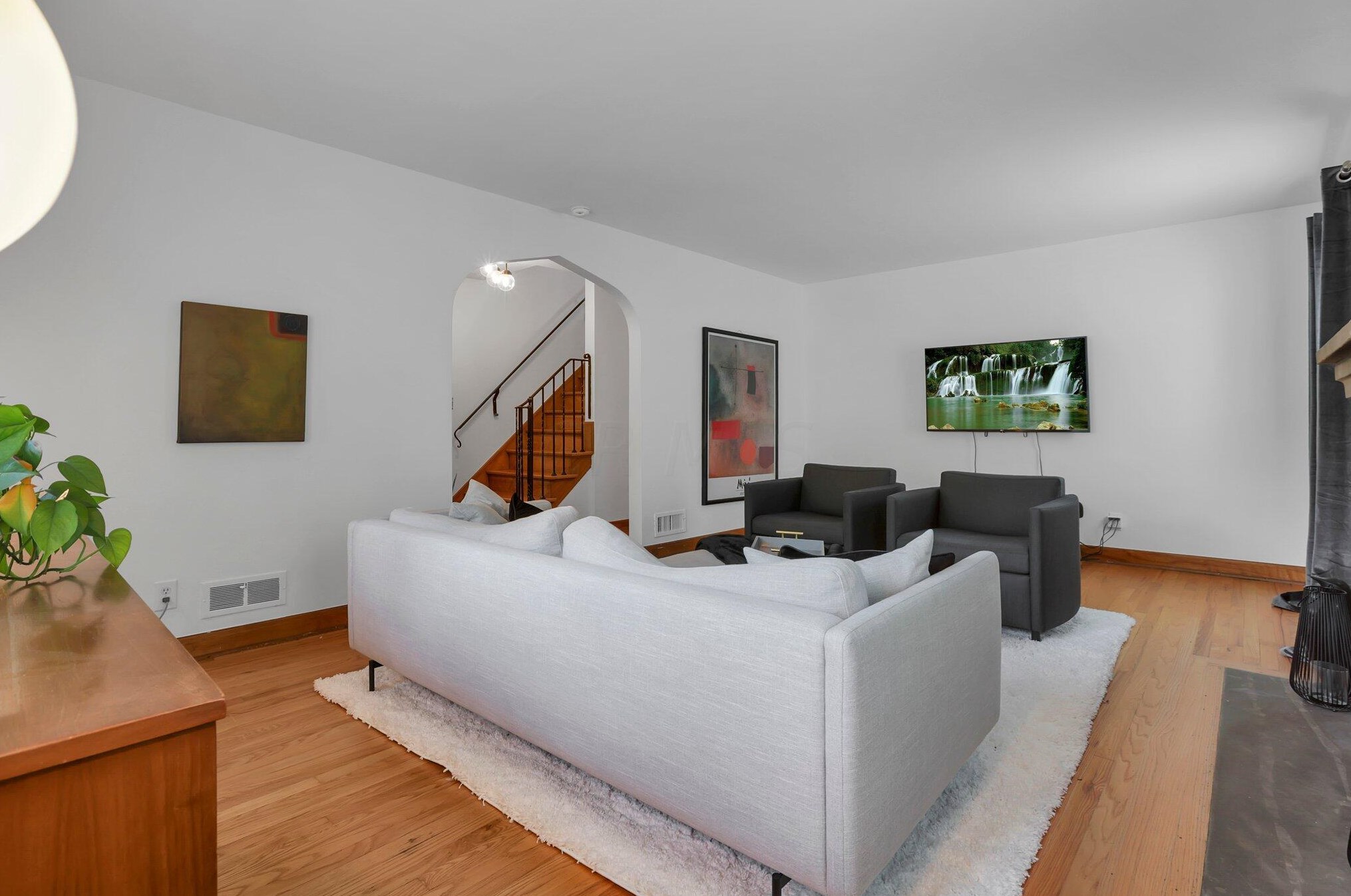 80 Edgevale Rd, Columbus OH 43221-1215 exterior