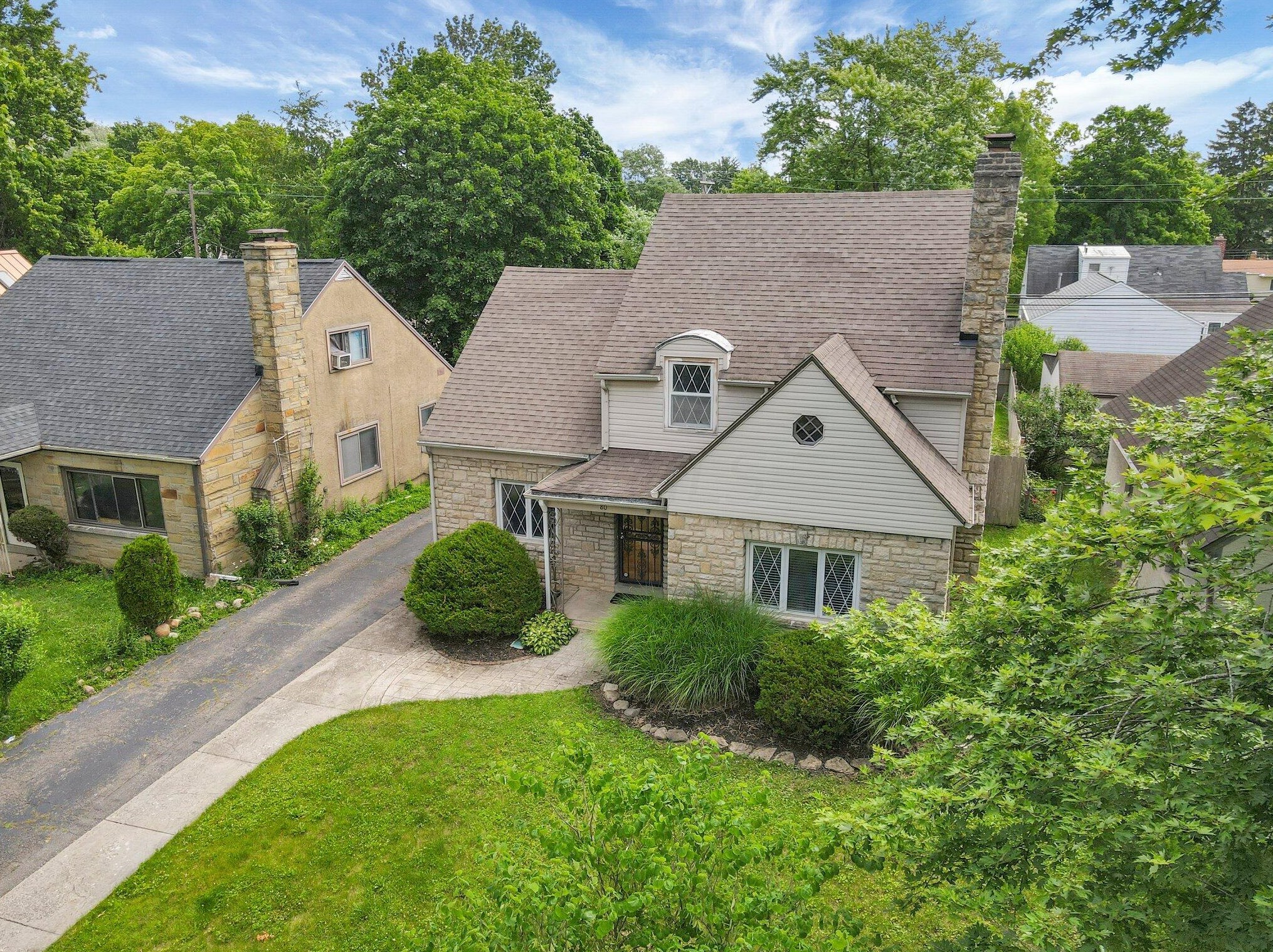 80 Edgevale Rd, Columbus, OH 43209-1518