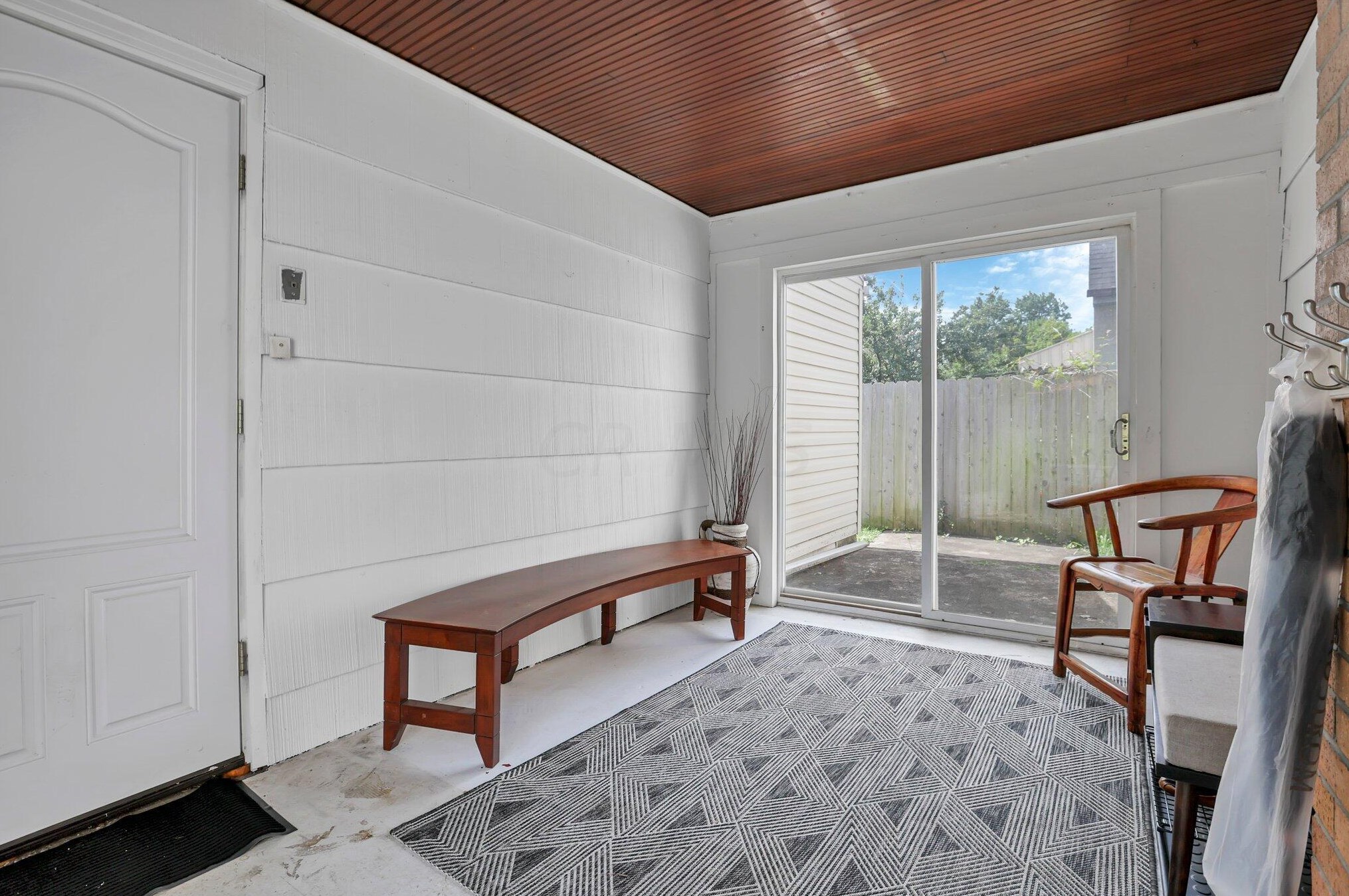 80 Edgevale Rd, Columbus OH 43221-1215 exterior