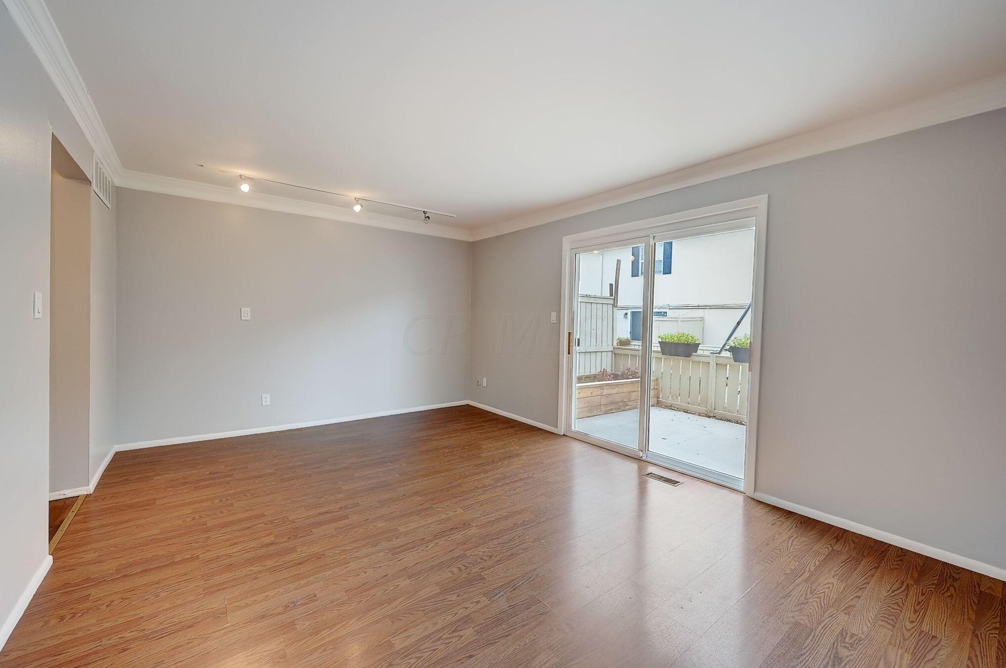 2585 Olde Hill Ct, Columbus OH  43221-3678 exterior