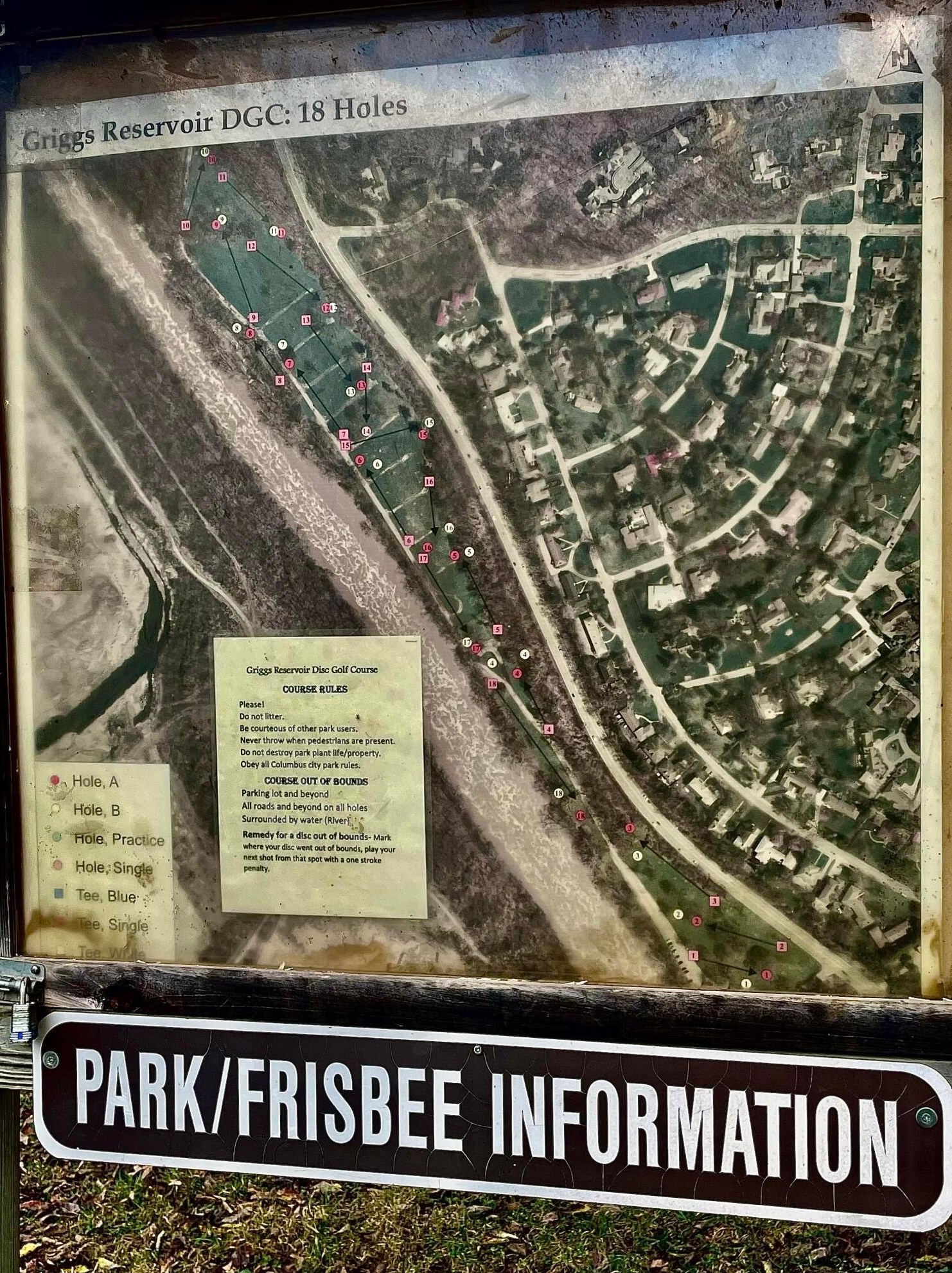 2585 Olde Hill Ct, Columbus OH  43221-3678 exterior