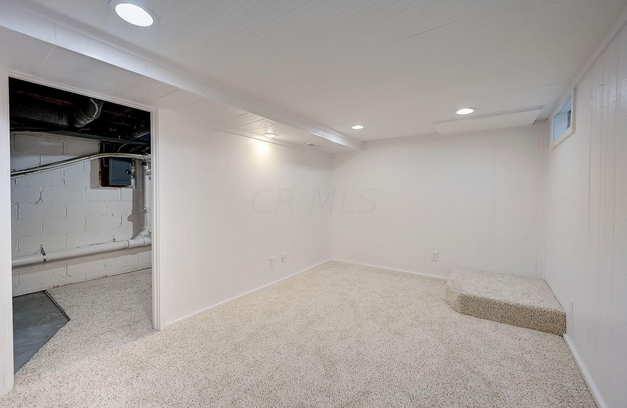 2585 Olde Hill Ct, Columbus OH  43221-3678 exterior