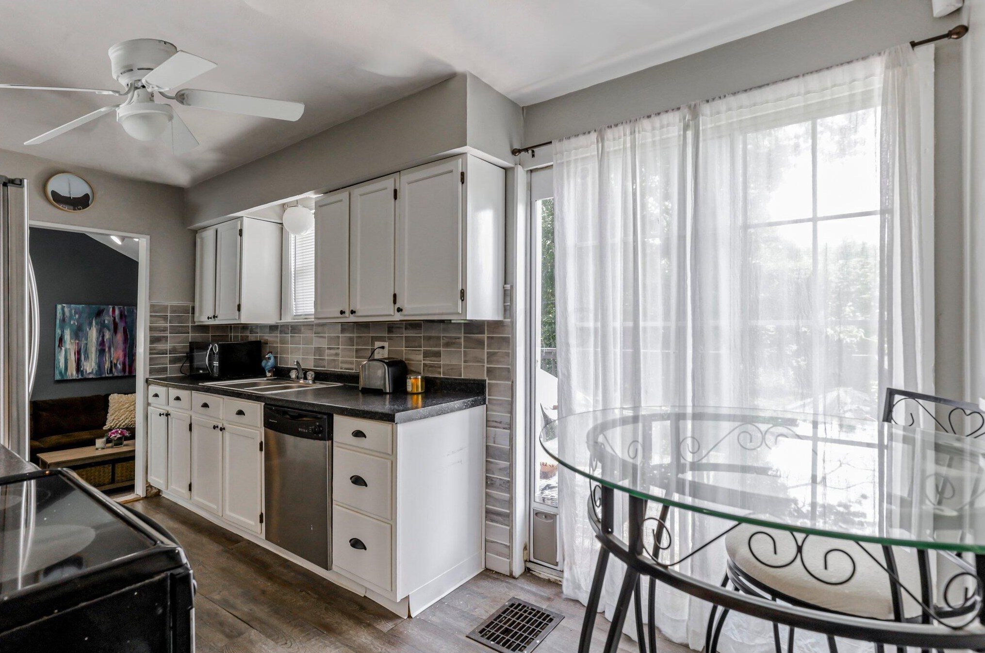 118 Gould Rd, Columbus OH 43209-1175 exterior