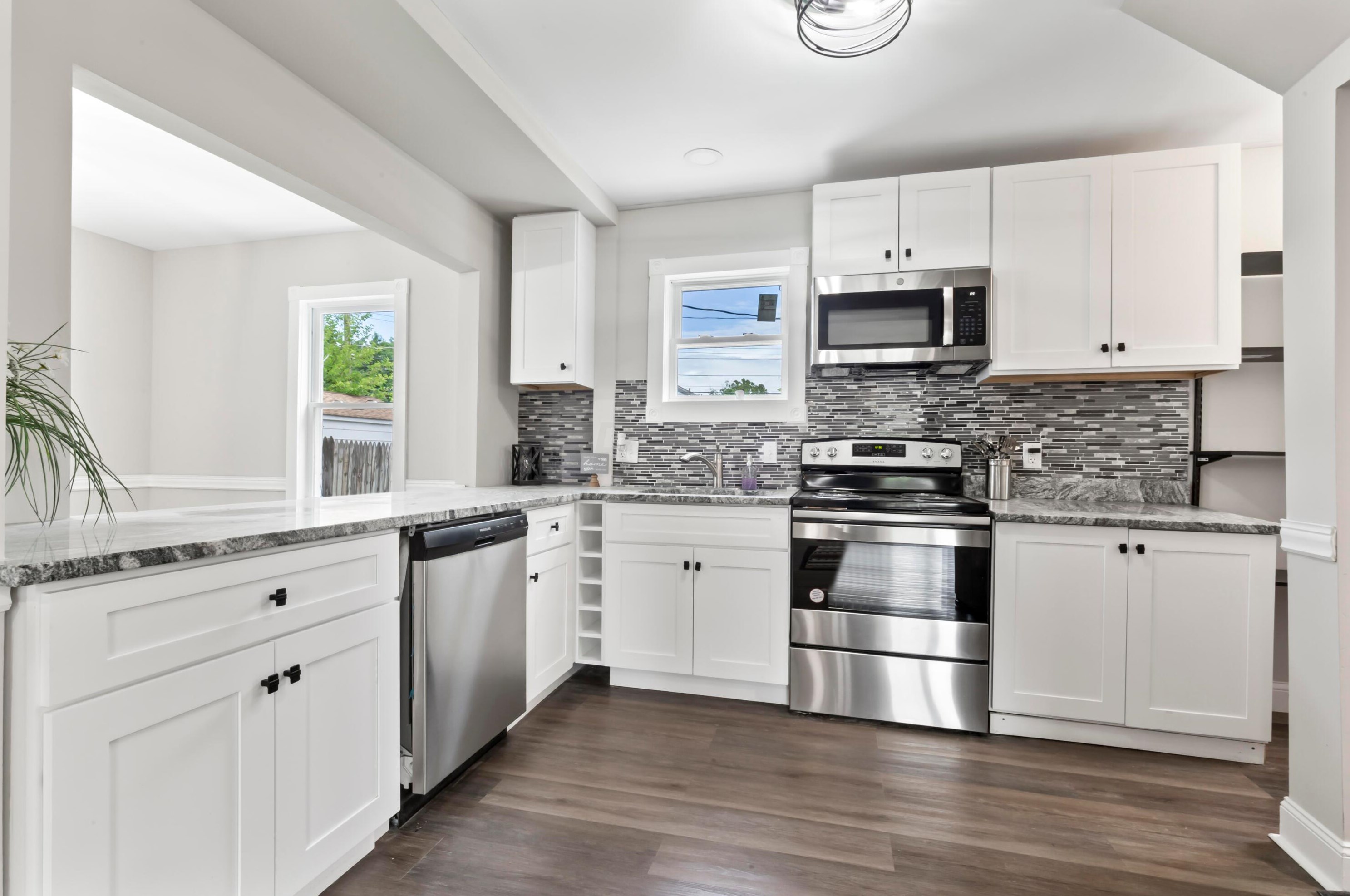 1468 Whittier St, Columbus OH 43206-1864 exterior