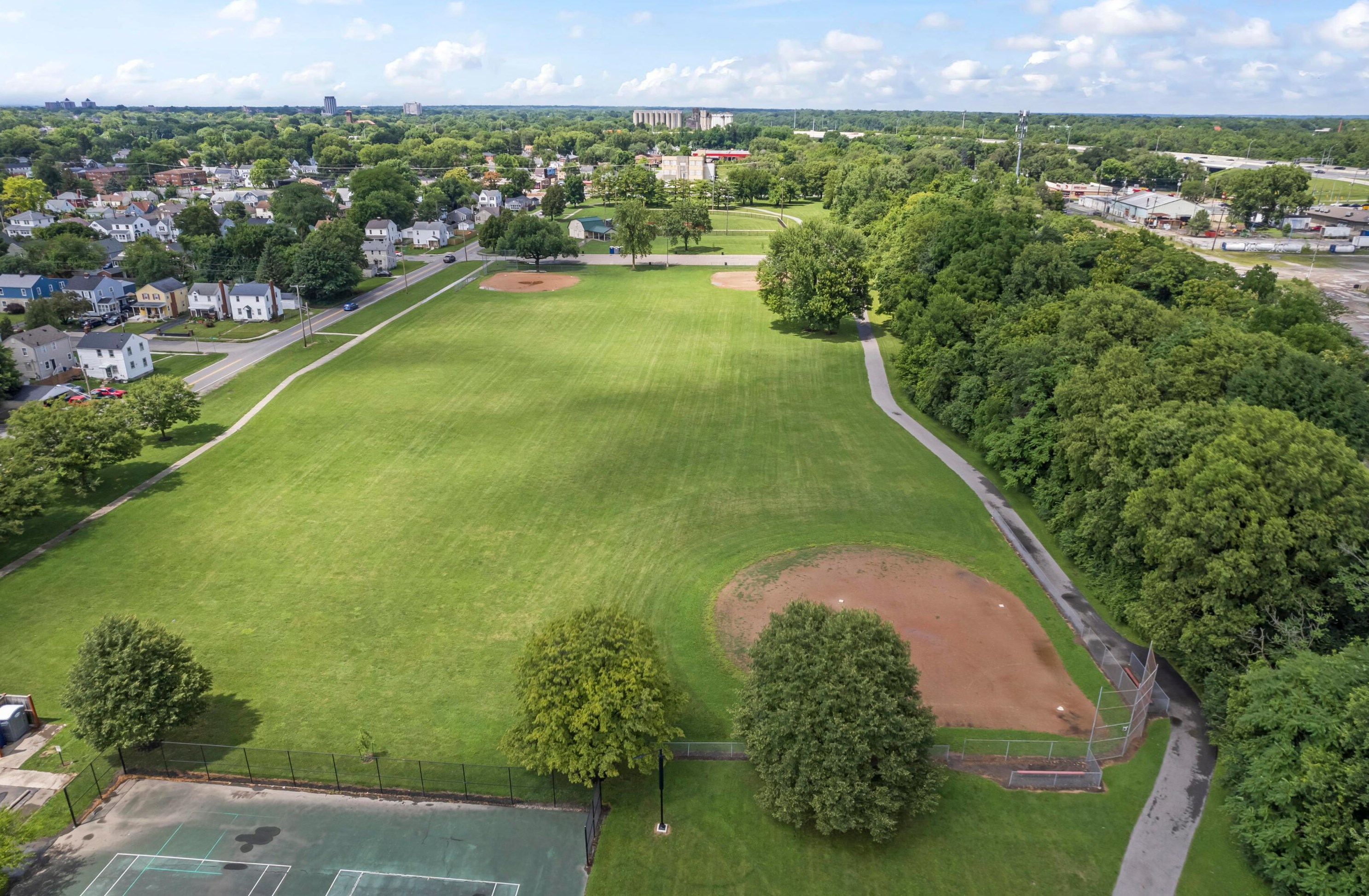 1468 Whittier St, Columbus OH 43206-1864 exterior