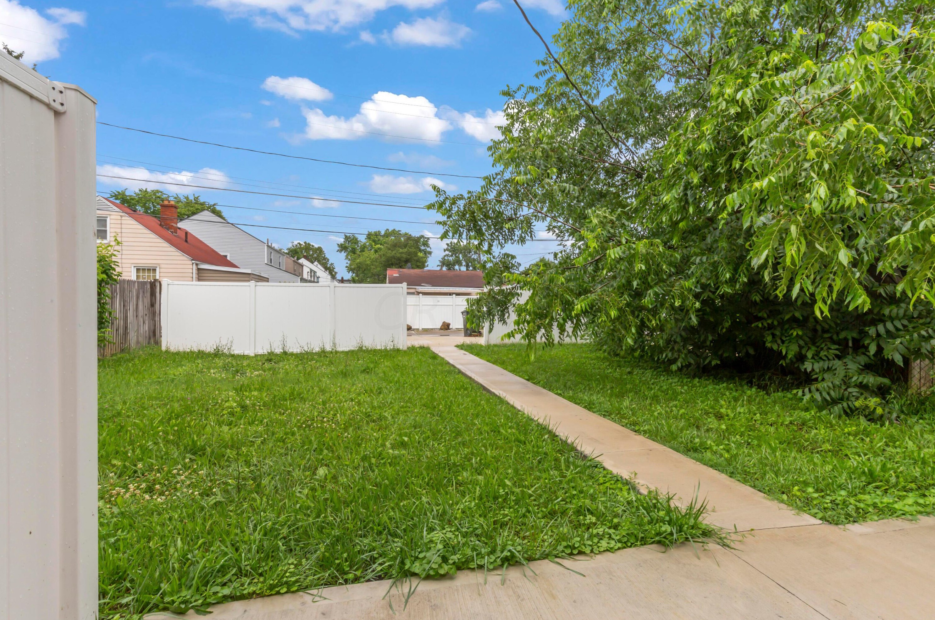 1468 Whittier St, Columbus OH 43206-1864 exterior