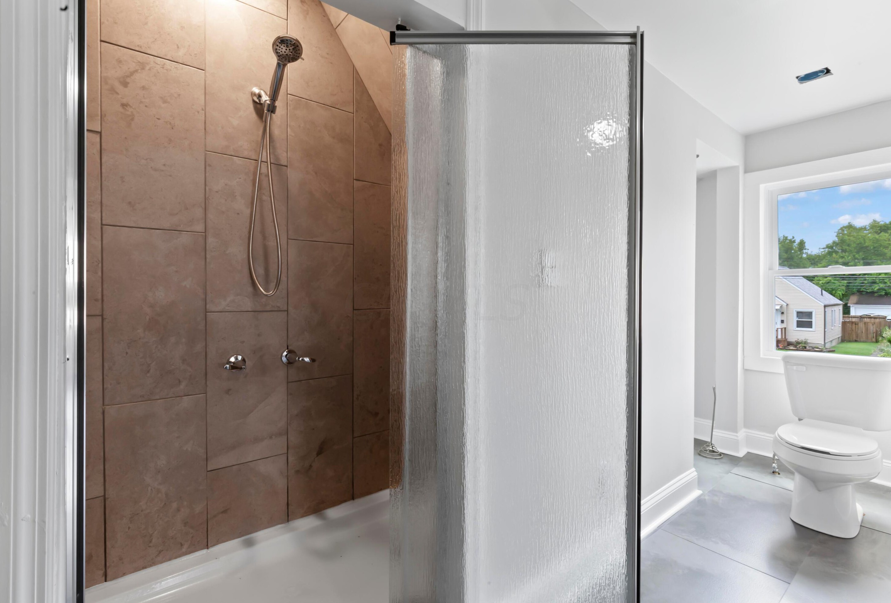 1468 Whittier St, Columbus OH 43206-1864 exterior