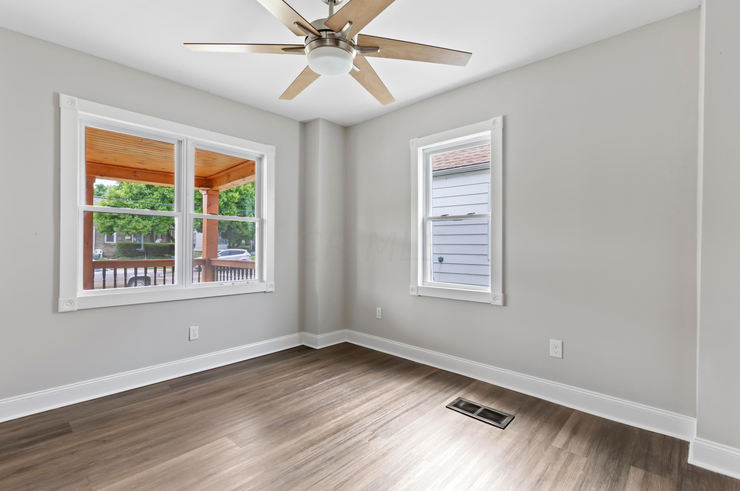 1468 Whittier St, Columbus OH 43206-1864 exterior