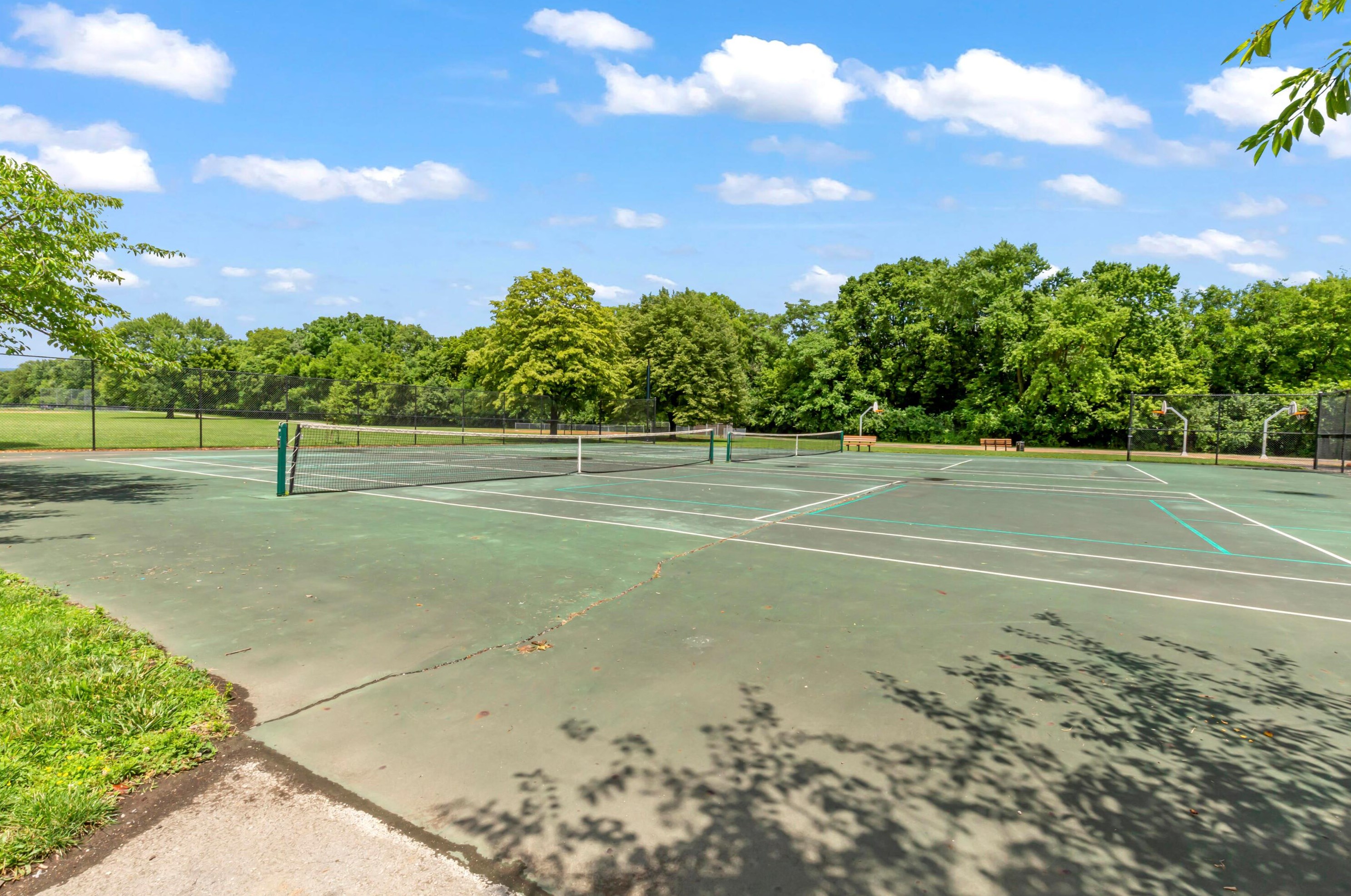 1468 Whittier St, Columbus OH 43206-1864 exterior