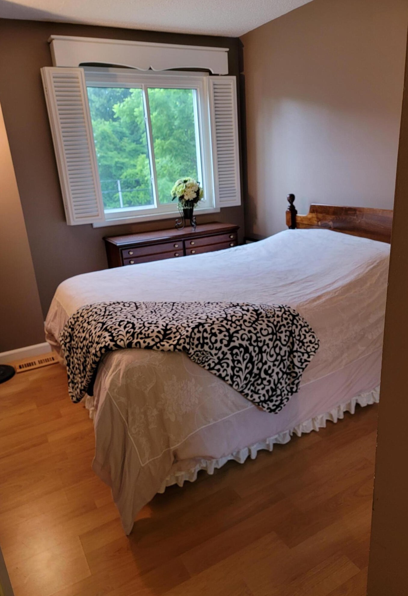 852 Tamara Dr, Columbus OH 43230-3273 exterior