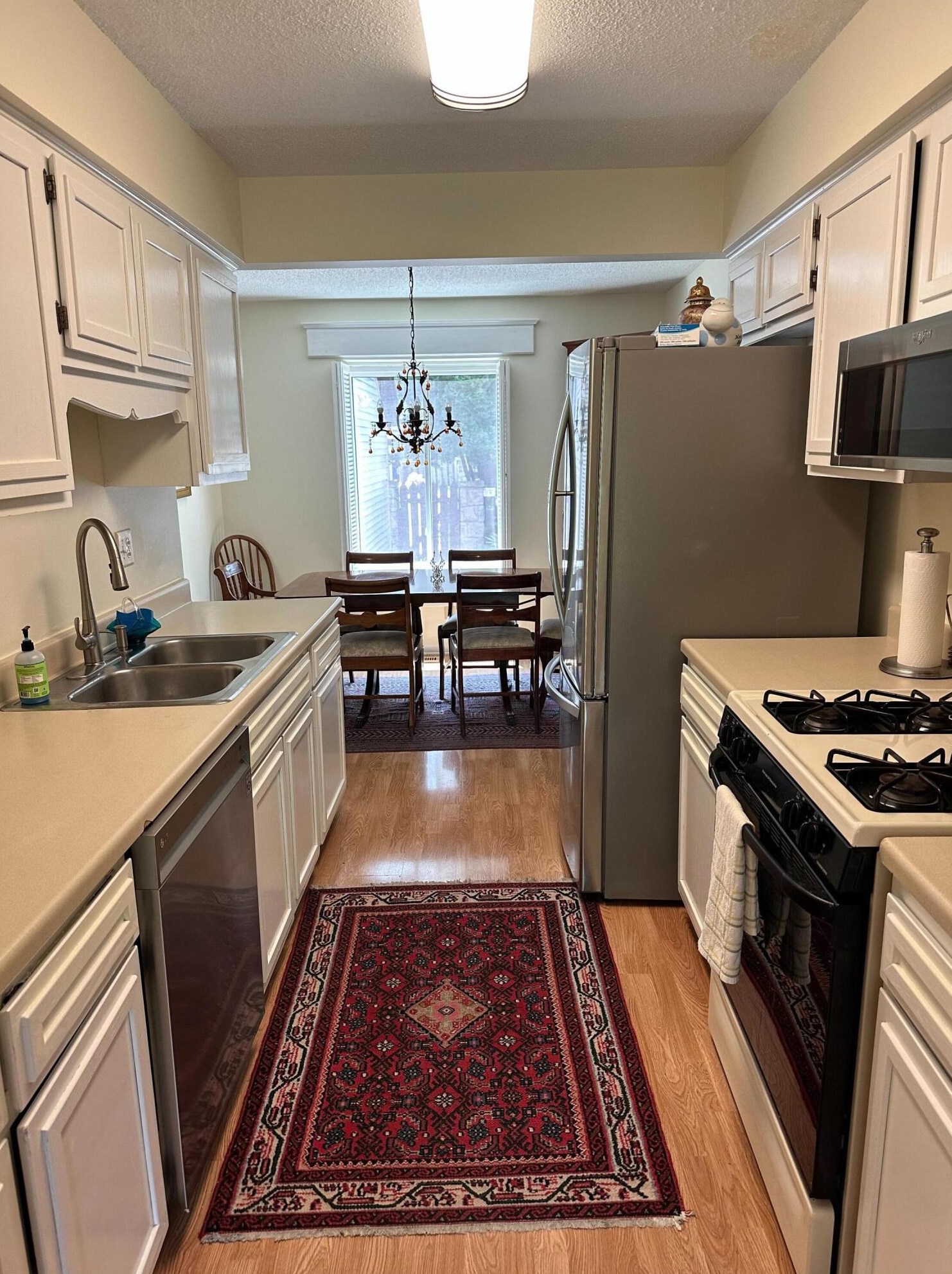 852 Tamara Dr, Columbus OH 43230-3273 exterior