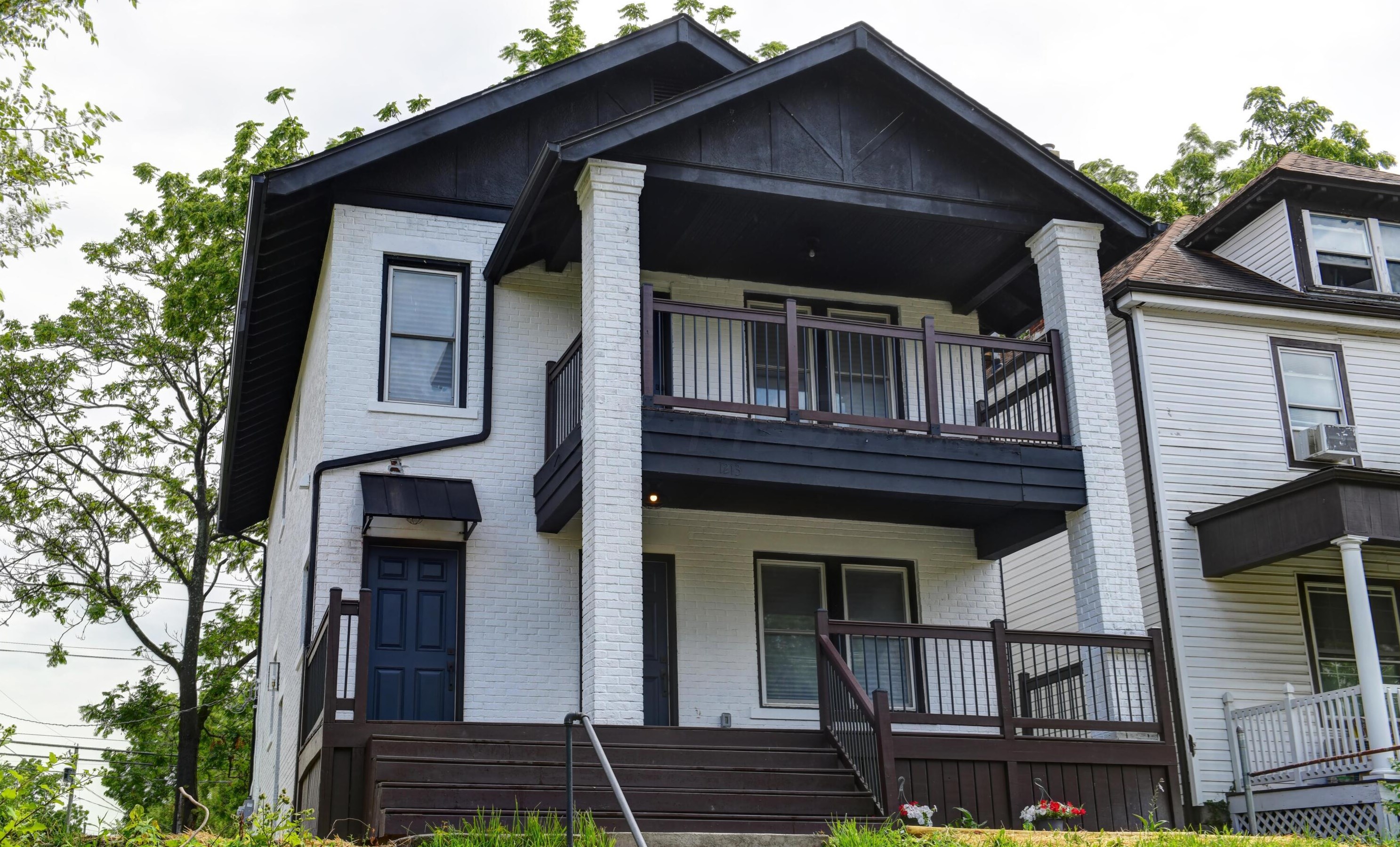 1215 Livingston Ave, Columbus OH  43205-2849 exterior