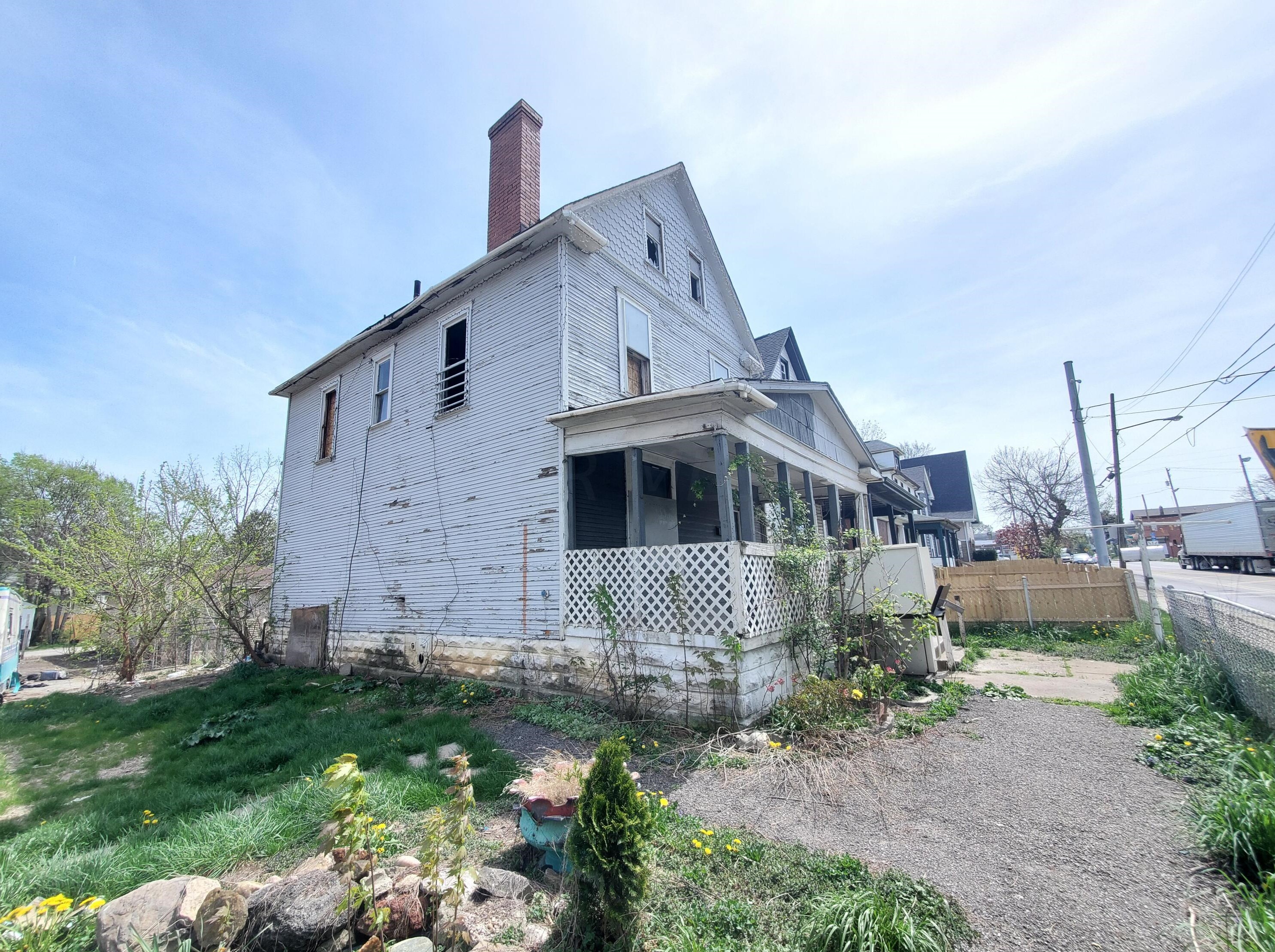 304 Central Ave, Columbus, OH 43223-1353