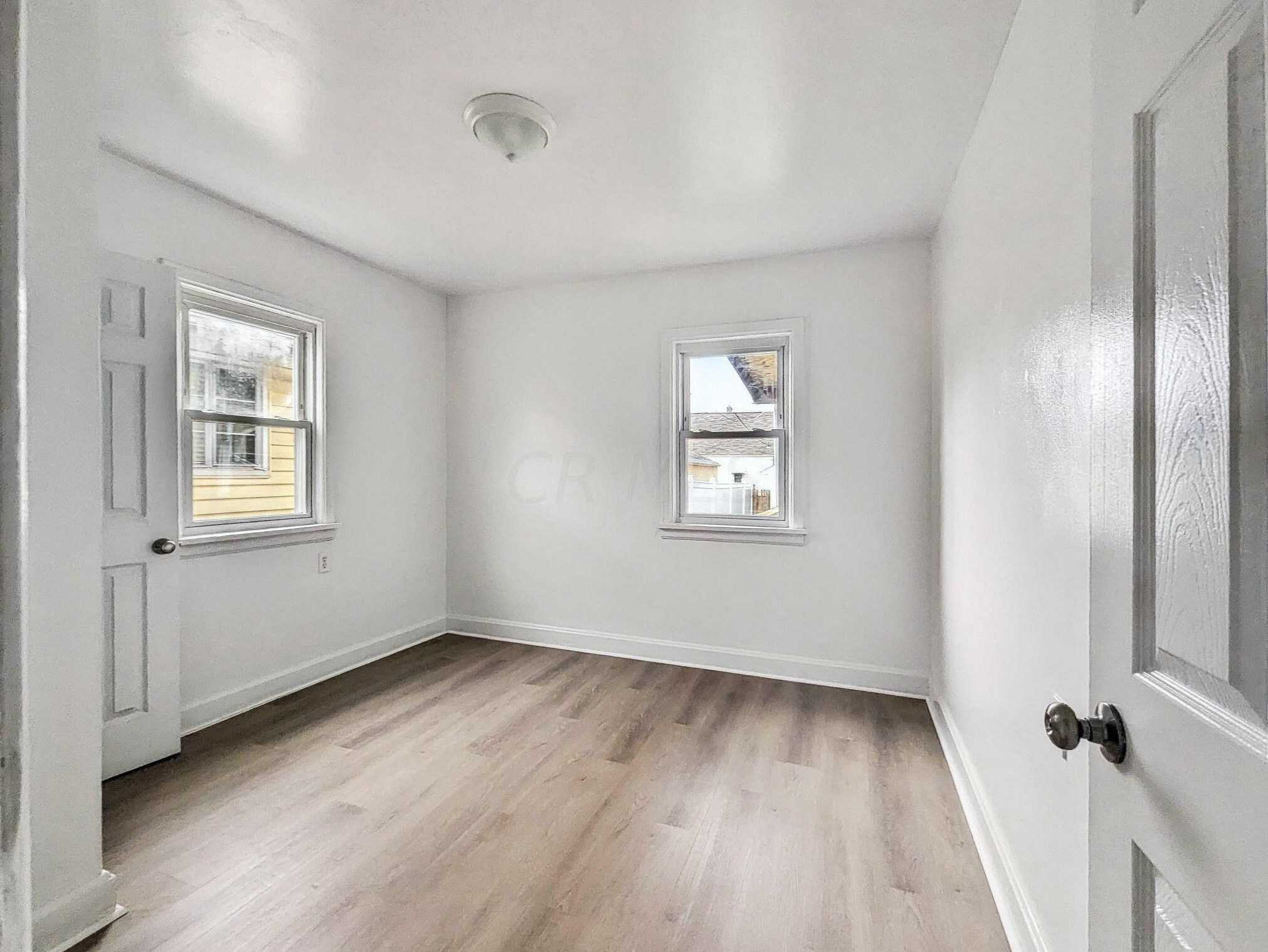 2678 Eakin Rd, Columbus OH 43204-2819 exterior