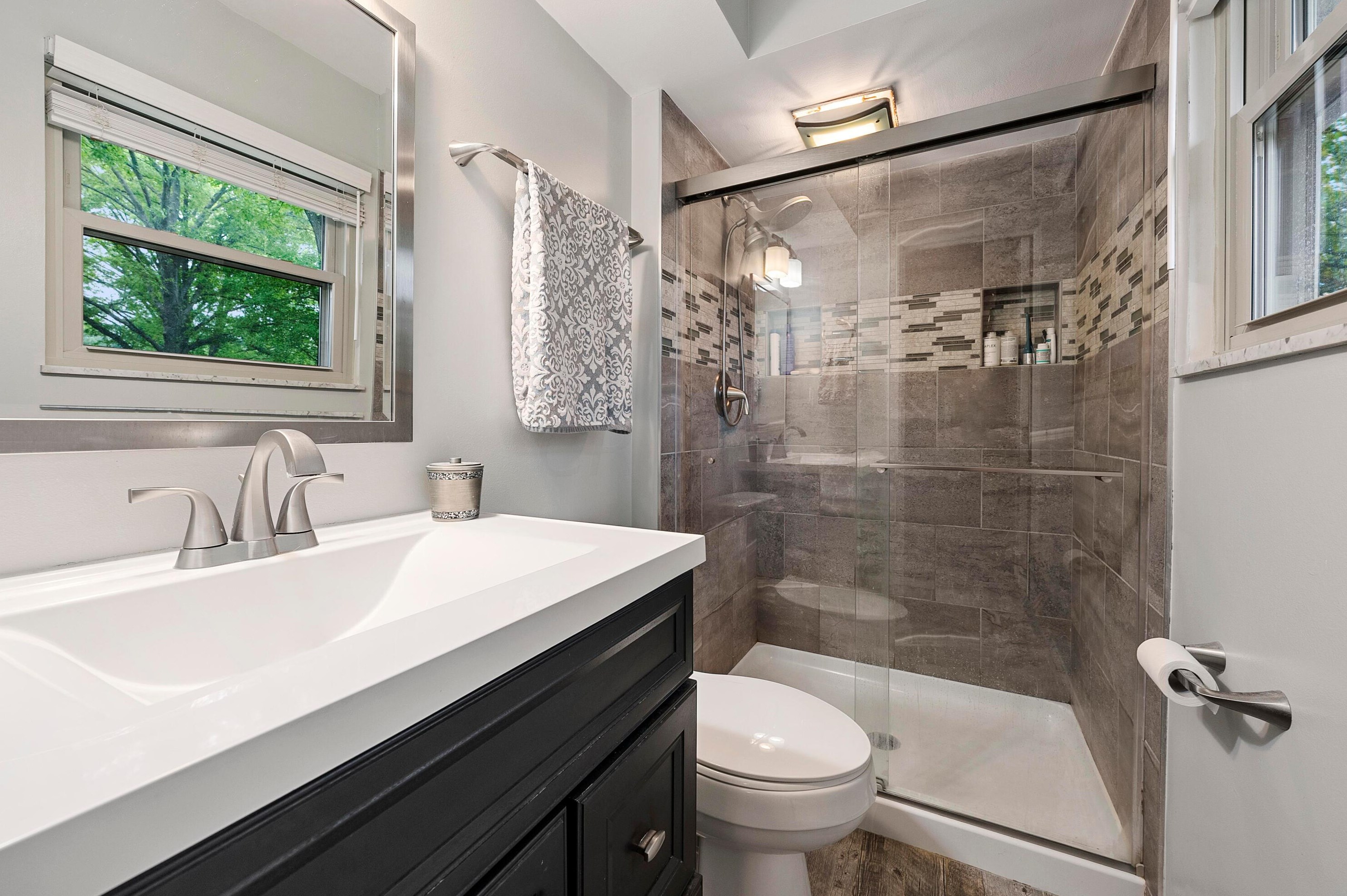 5020 Etna Rd, Columbus OH 43213-1948 exterior